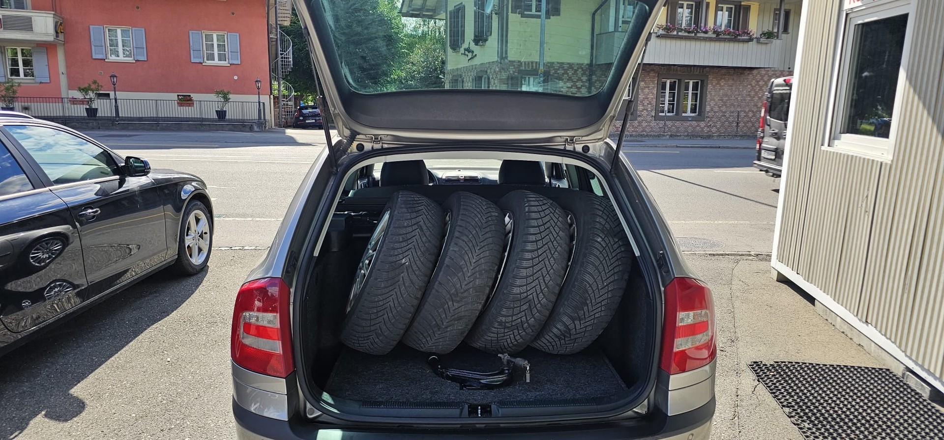 SKODA Octavia 2.0 TDI Ambiente-image-8
