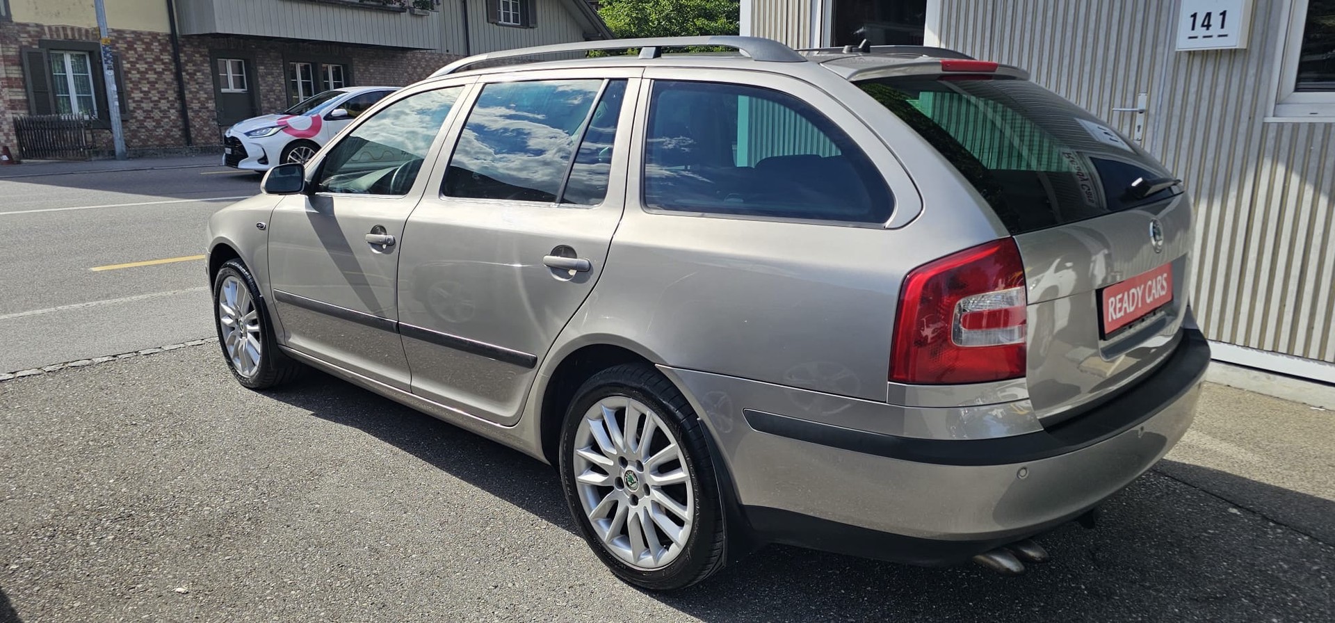 SKODA Octavia 2.0 TDI Ambiente-image-5