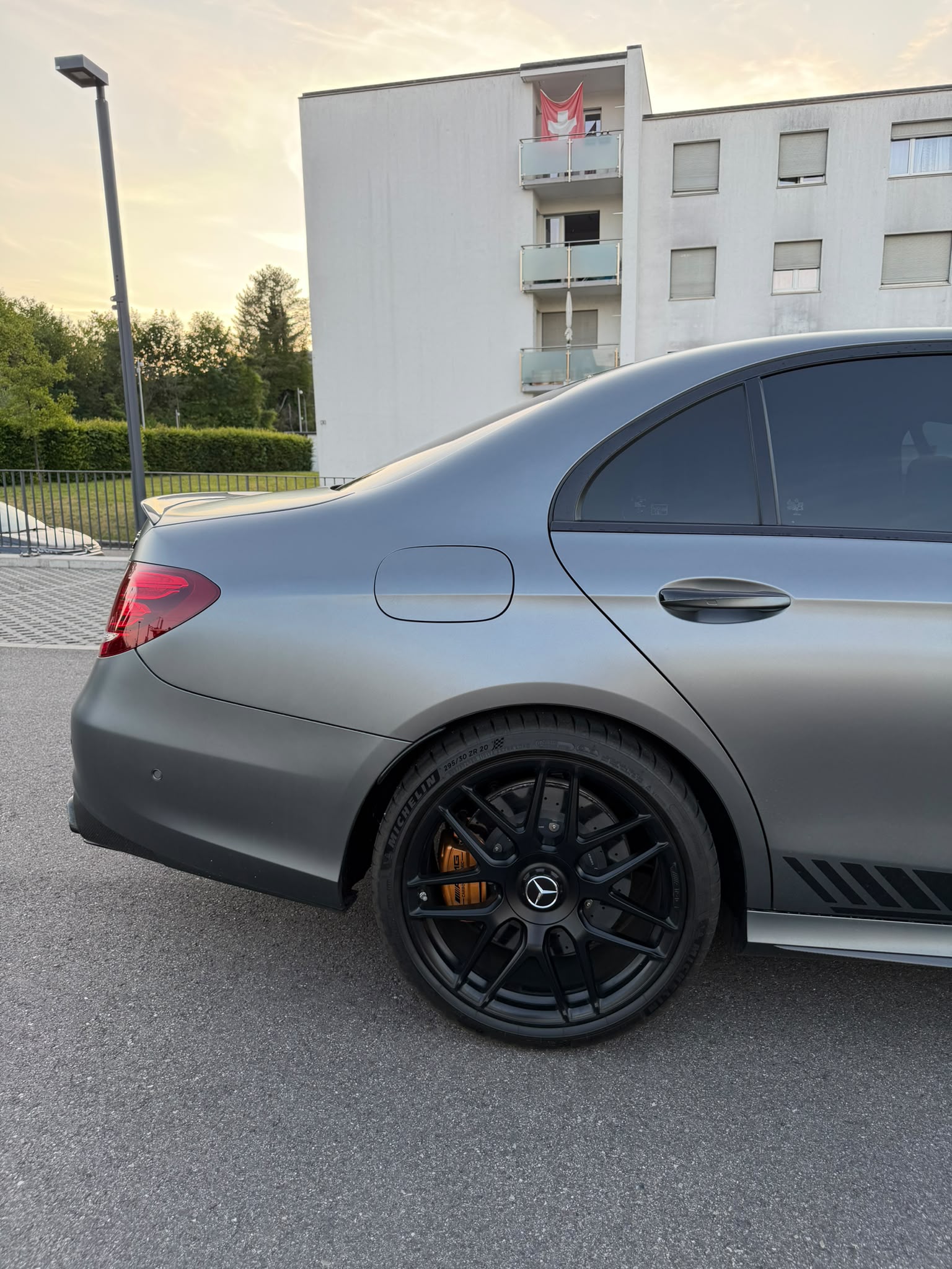 MERCEDES-BENZ E 63 AMG S Edition 1 4Matic Speedshift MCT-image-4