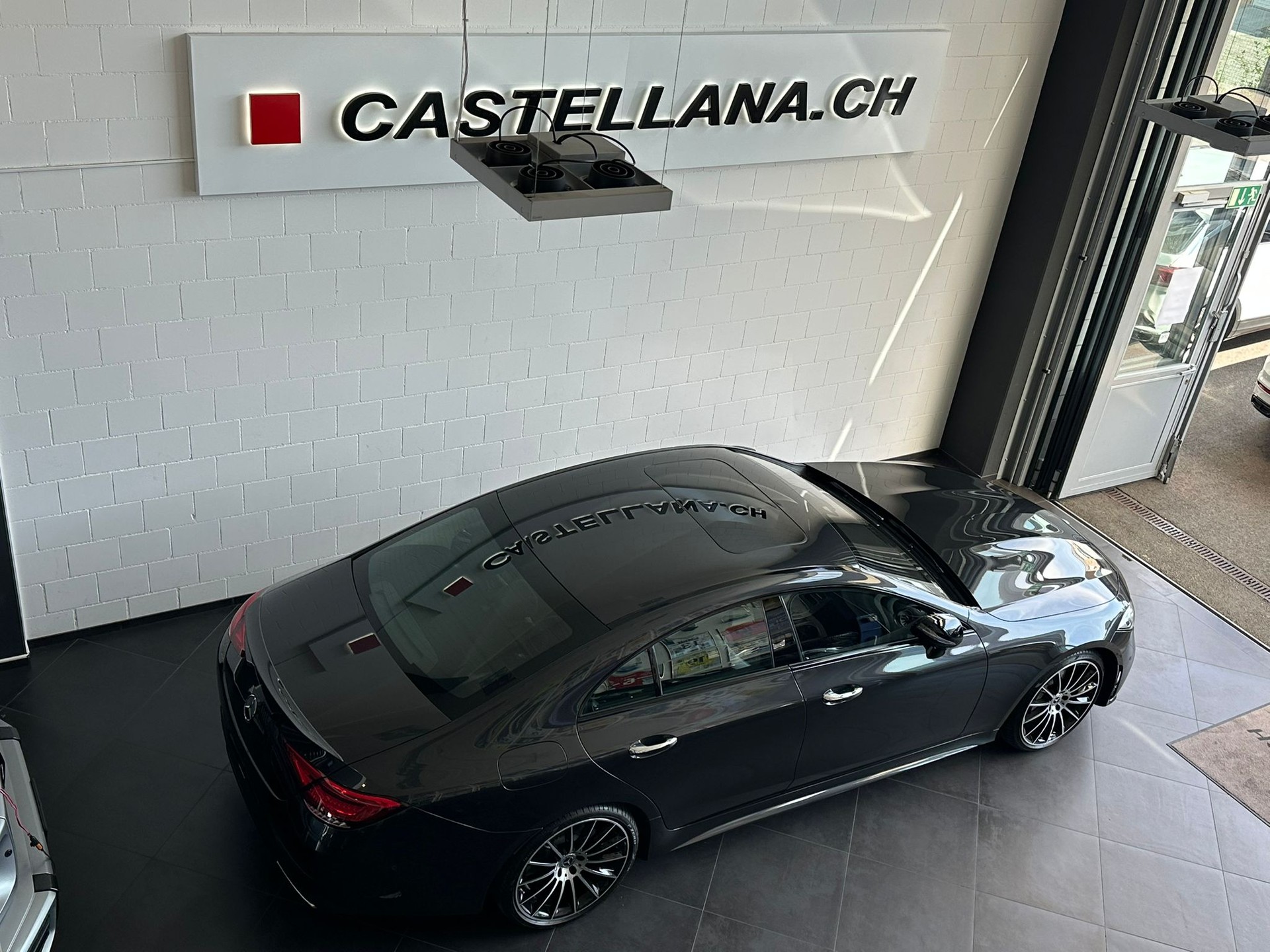 MERCEDES-BENZ CLS 450 4Matic AMG Line 9G-Tronic-image-4