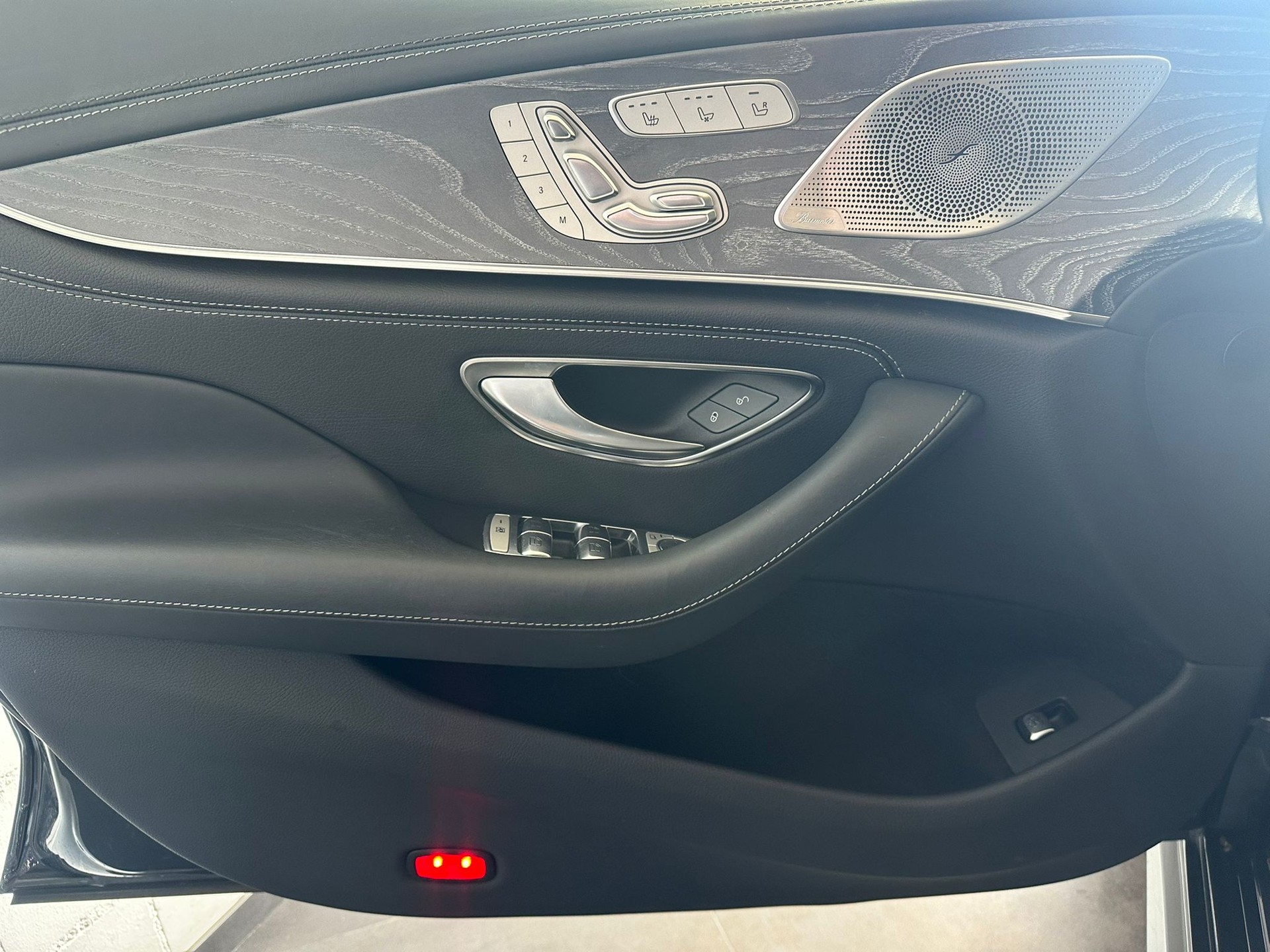 MERCEDES-BENZ CLS 450 4Matic AMG Line 9G-Tronic-image-19