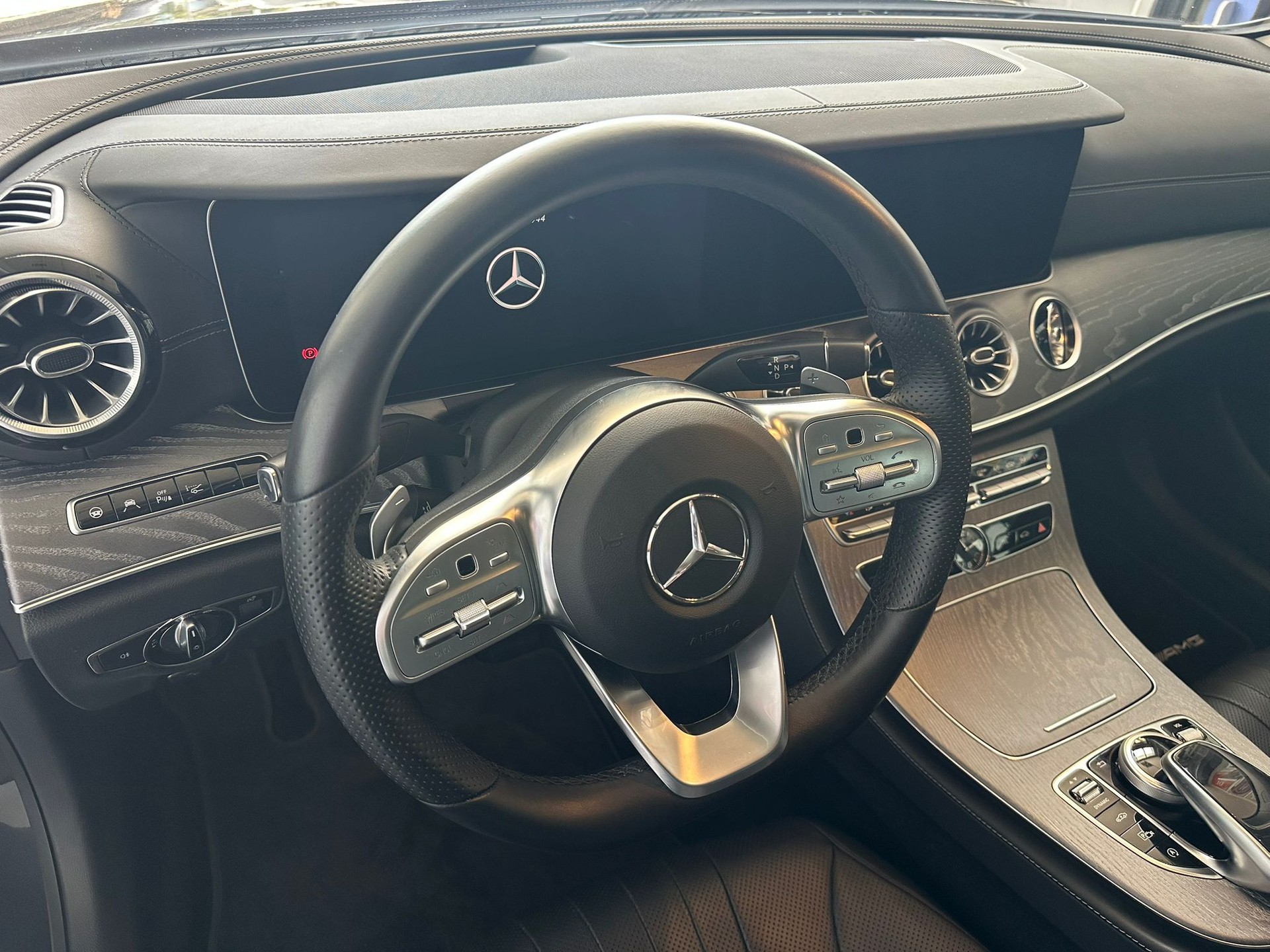 MERCEDES-BENZ CLS 450 4Matic AMG Line 9G-Tronic-image-9