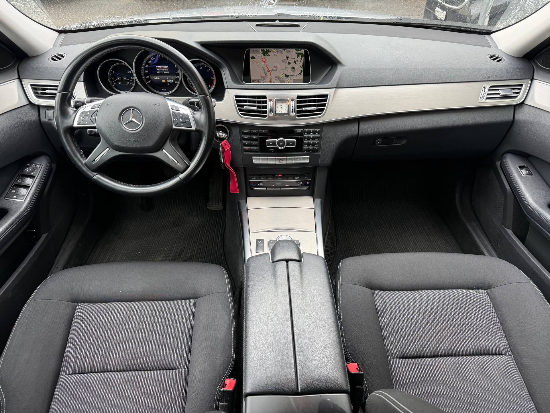 MERCEDES-BENZ E 250 CDI 4Matic 7G-Tronic-image-2