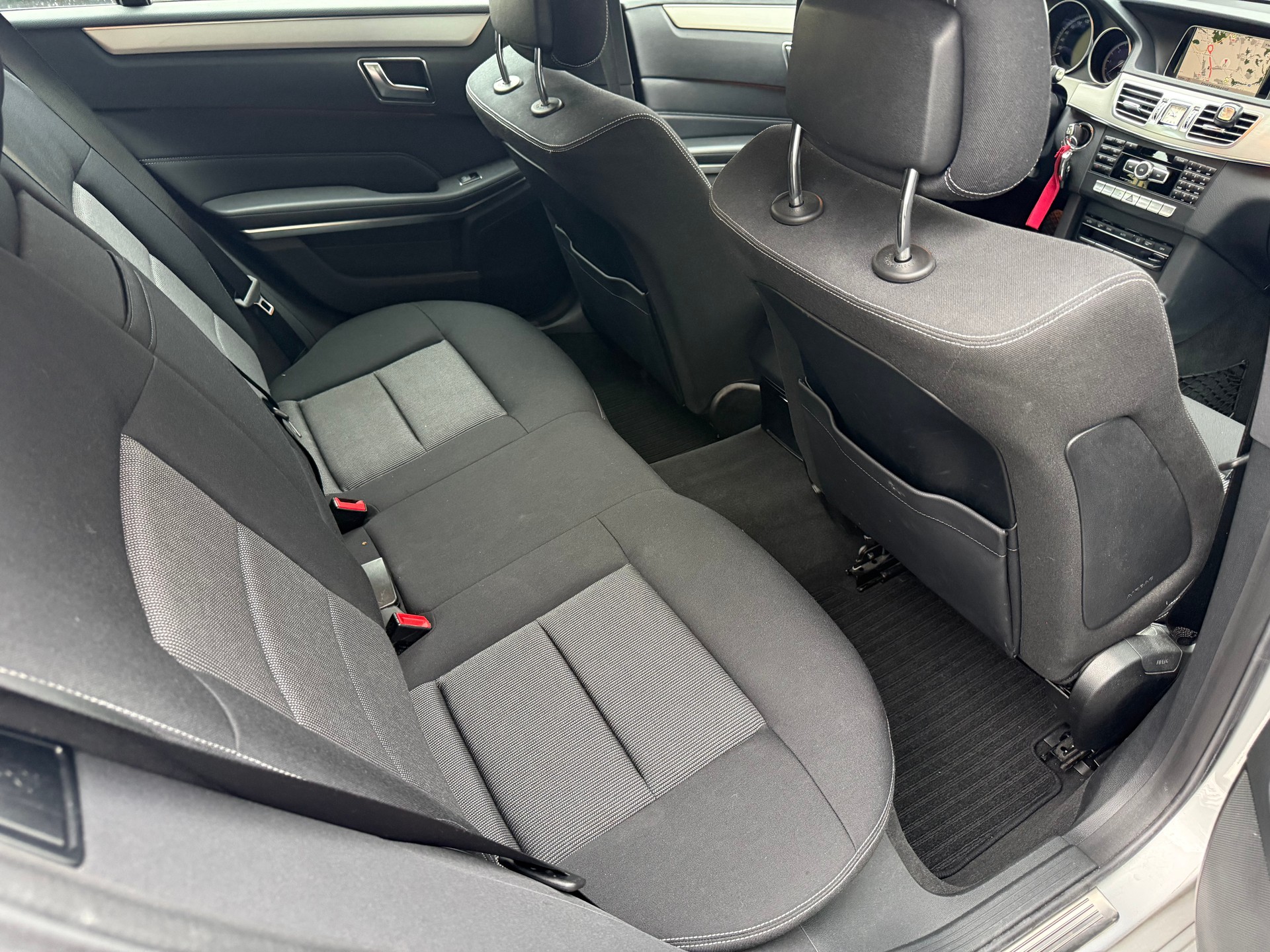 MERCEDES-BENZ E 250 CDI 4Matic 7G-Tronic-image-3