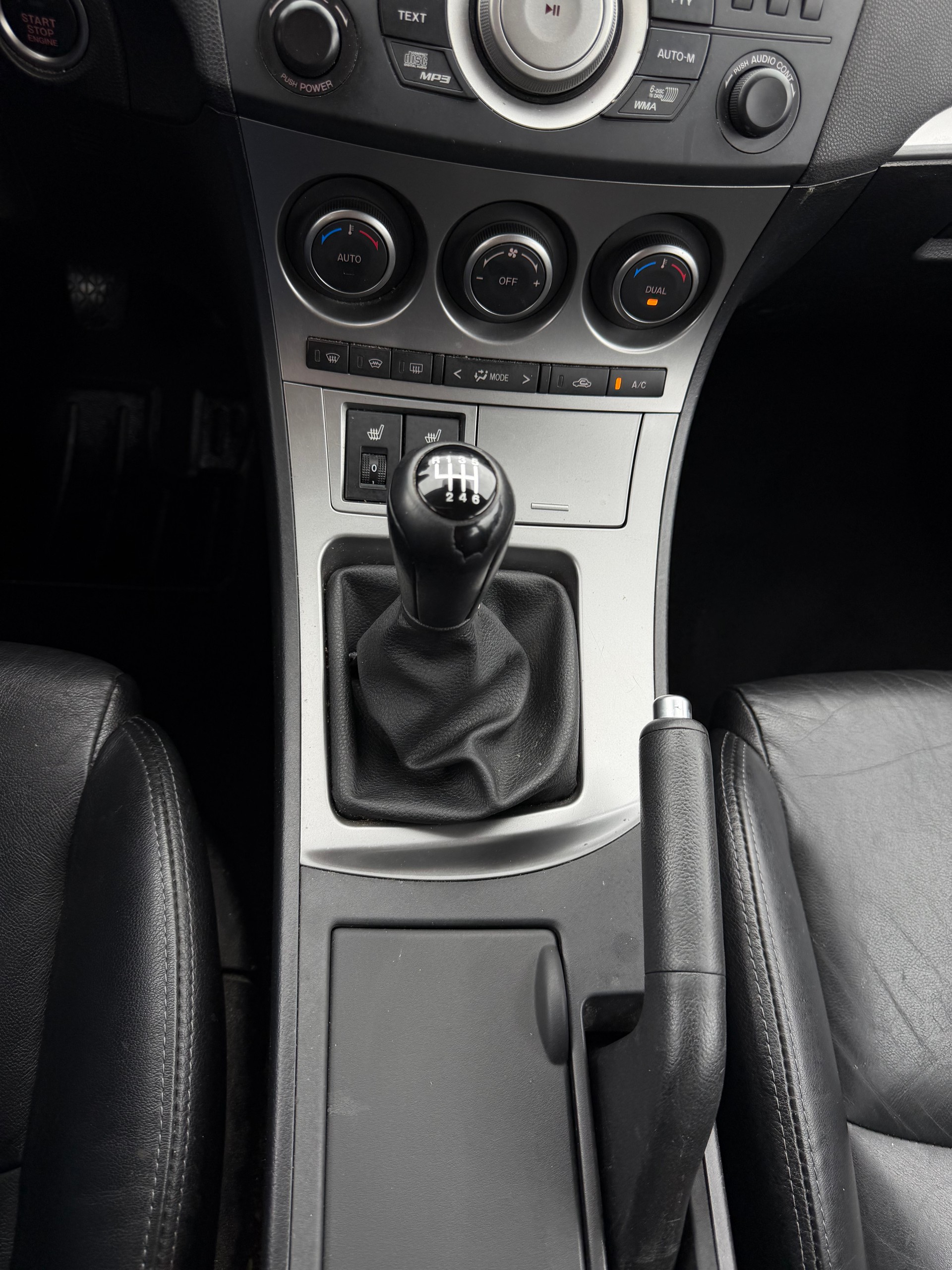 MAZDA 3 2.2 16V CD Sport-image-17