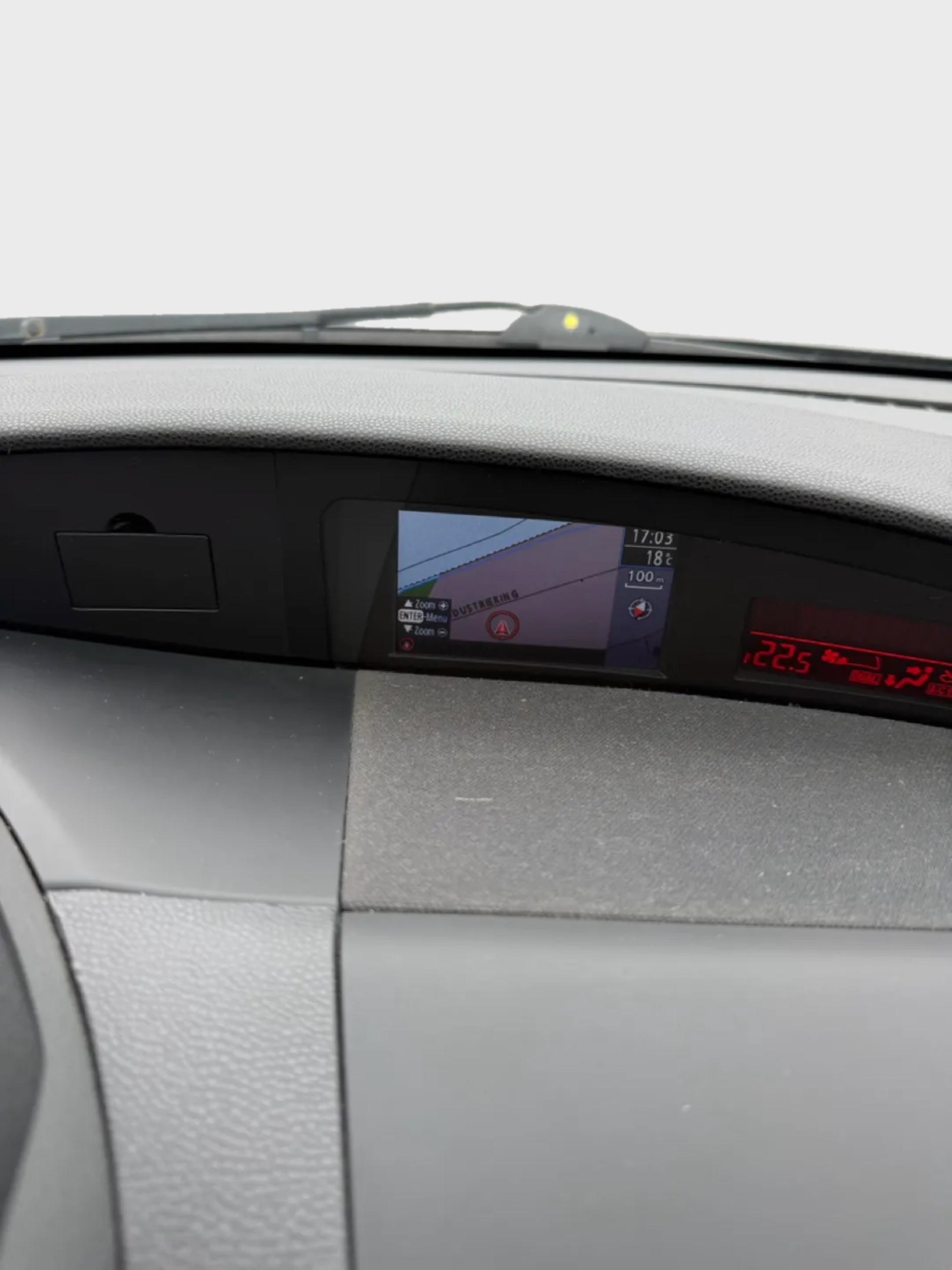 MAZDA 3 2.2 16V CD Sport-image-15