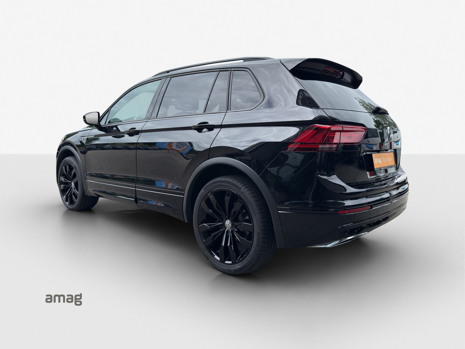 VW Tiguan 2.0TSI Highline 4Motion DSG-image-2