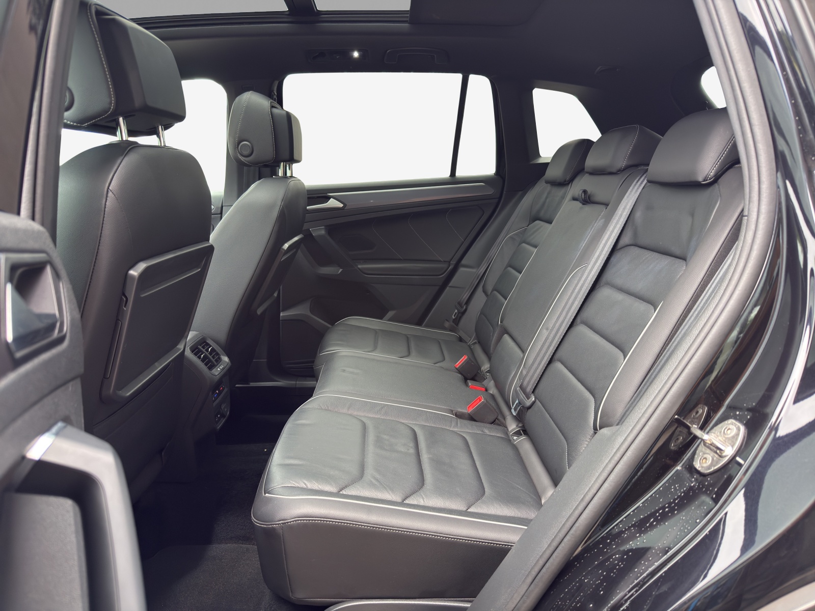 VW Tiguan 2.0TSI Highline 4Motion DSG-image-11