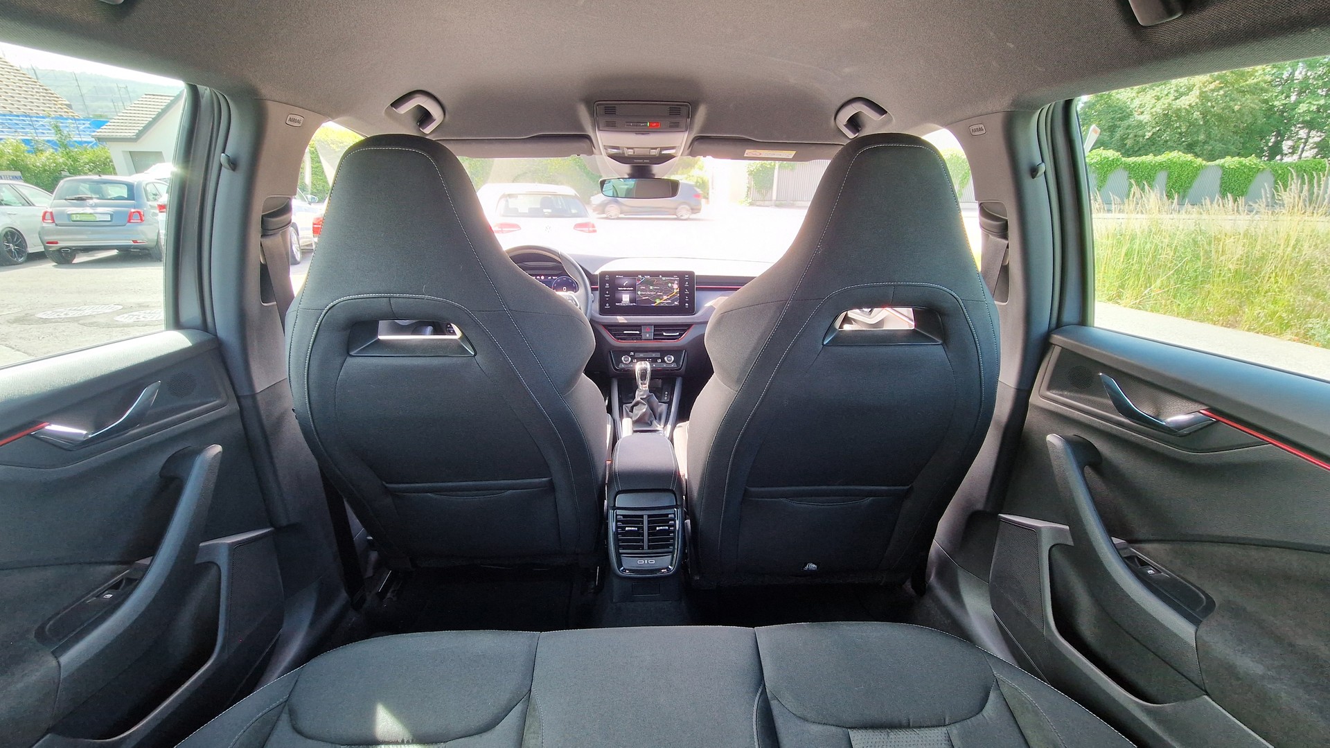 SKODA Kamiq 1.0 TSI Selection DSG-image-11