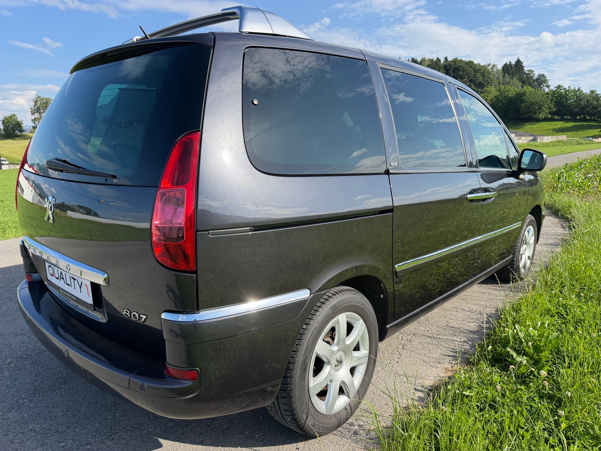 PEUGEOT 807 2.0 16V HDi Allure-image-5