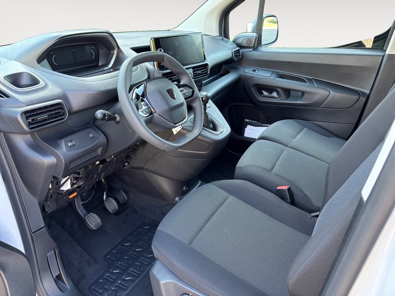 PEUGEOT Partner 1.5 Blue HDi Standard 650kg-image-9