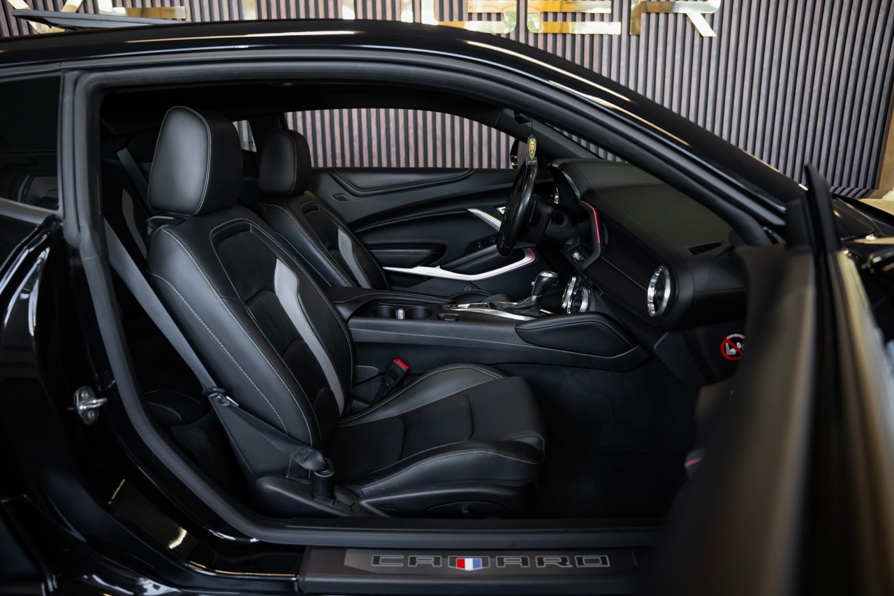 CHEVROLET Camaro 2.0 Turbo Coupé Automatic-image-16