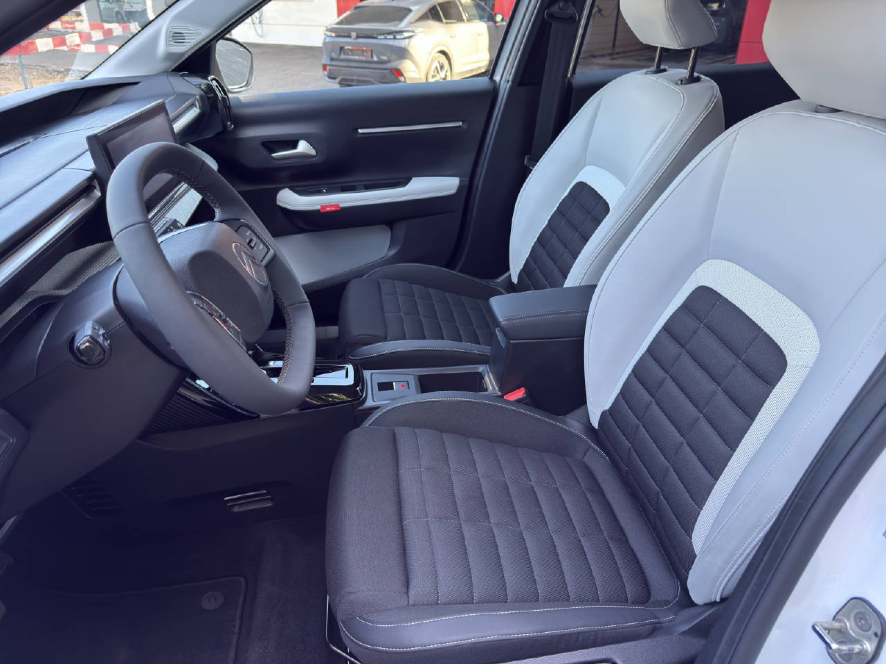 CITROEN C3 Aircross 1.2 Hybrid Max-image-4
