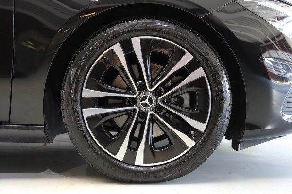 MERCEDES-BENZ CLA 180 7G-DCT-image-12