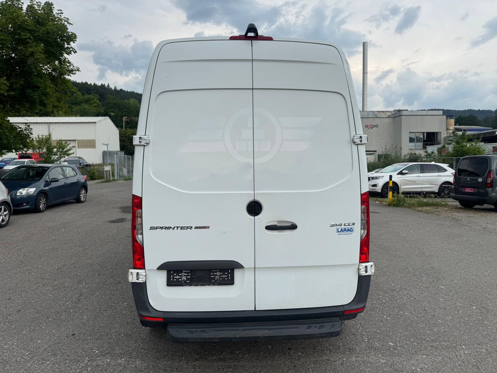 MERCEDES-BENZ Sprinter 314 CDI Standard 9G-TRONIC FWD-image-9