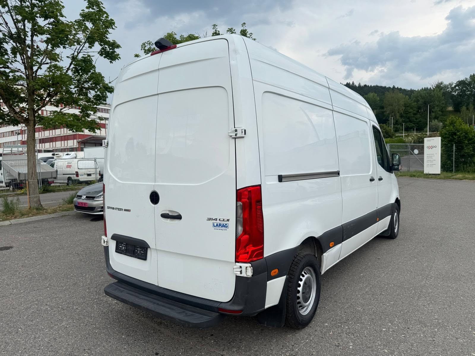 MERCEDES-BENZ Sprinter 314 CDI Standard 9G-TRONIC FWD-image-8
