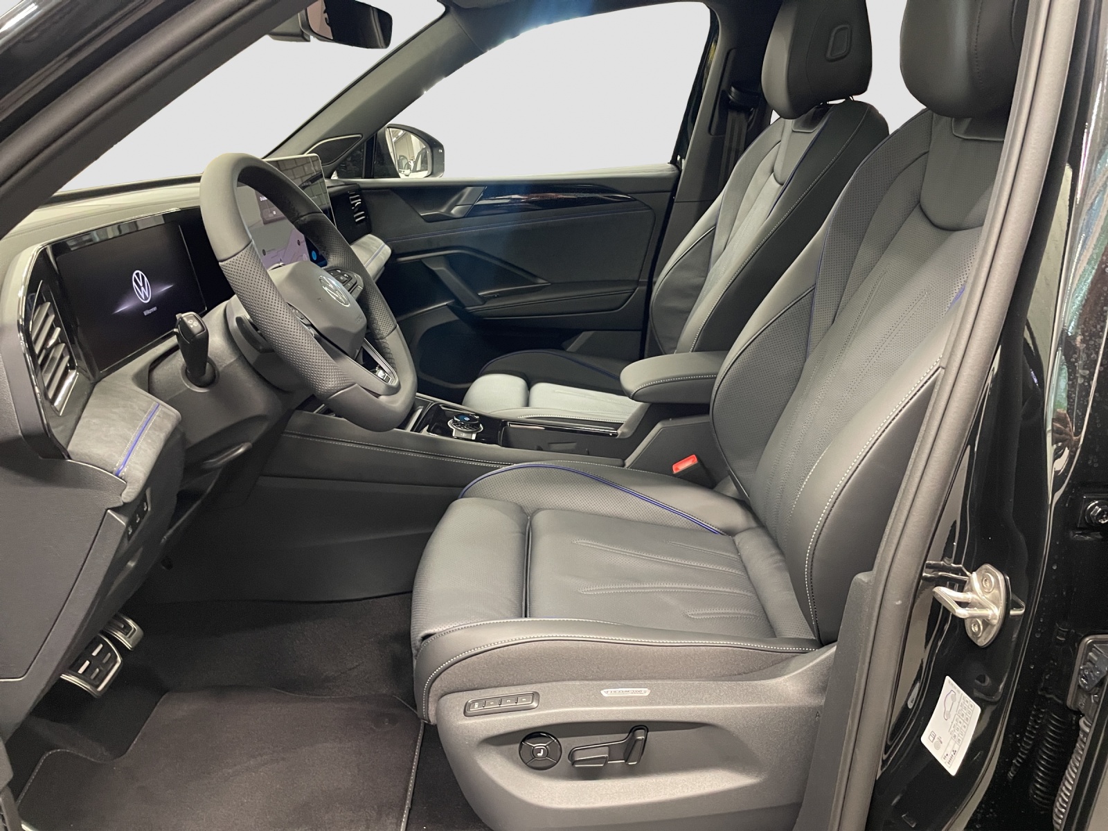 VW Tiguan 1.5 TSI evo2 eHybrid R-Line United DSG-image-8