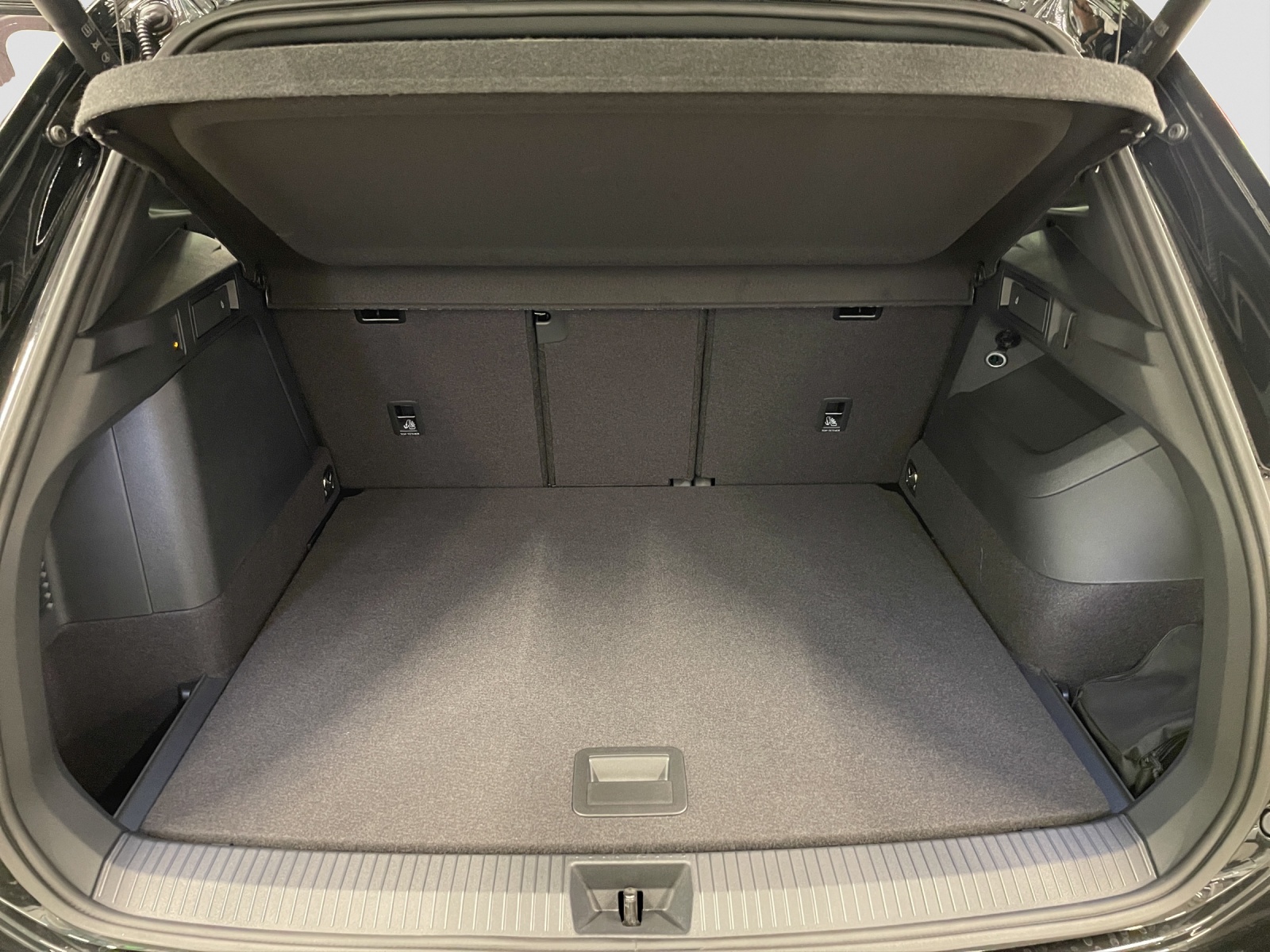 VW Tiguan 1.5 TSI evo2 eHybrid R-Line United DSG-image-14