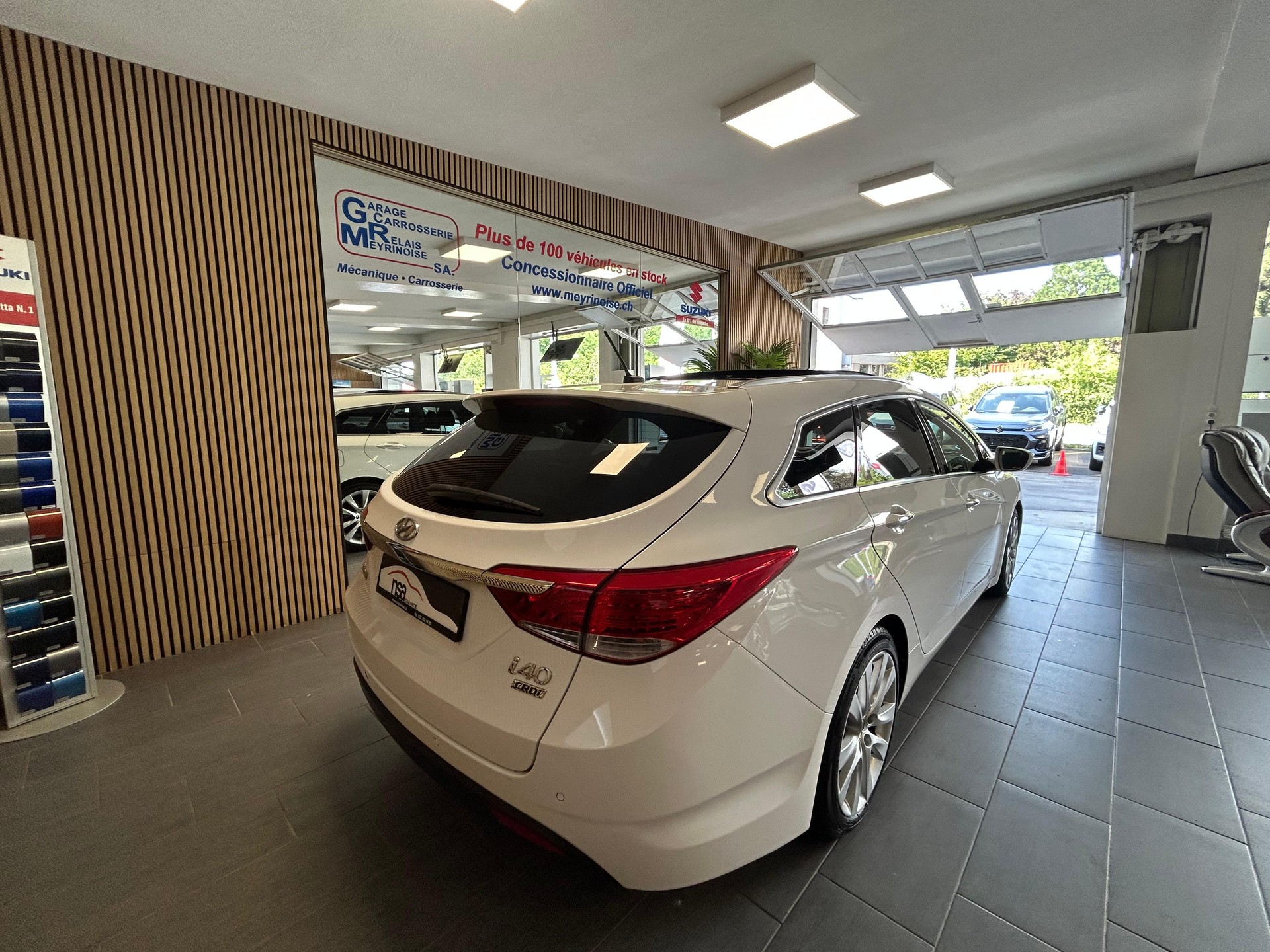 HYUNDAI i40 1.7 CRDi Premium-image-7
