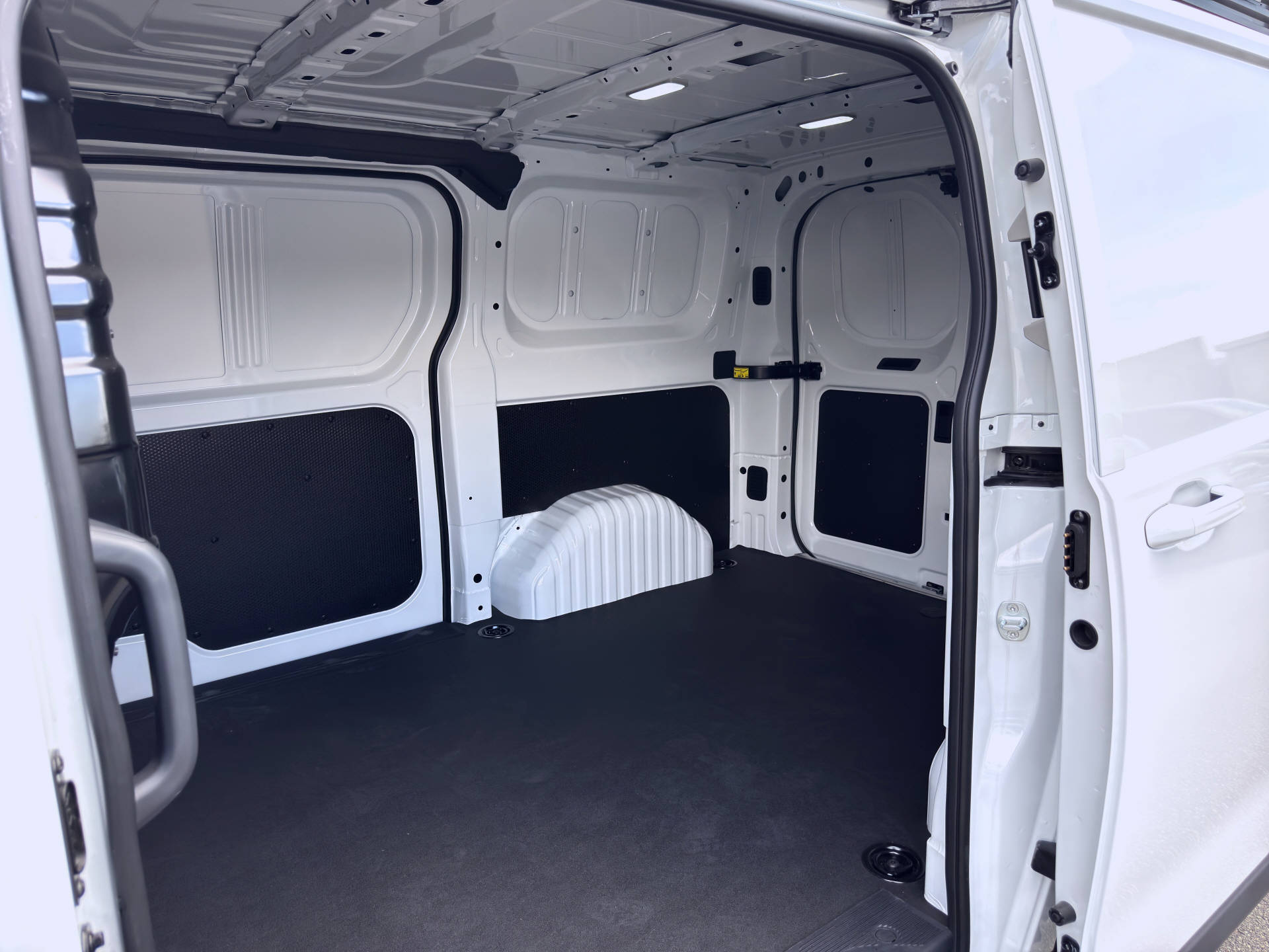 MAXUS Deliver 7 Kaw. L1H1 2.0 TD Base-image-6