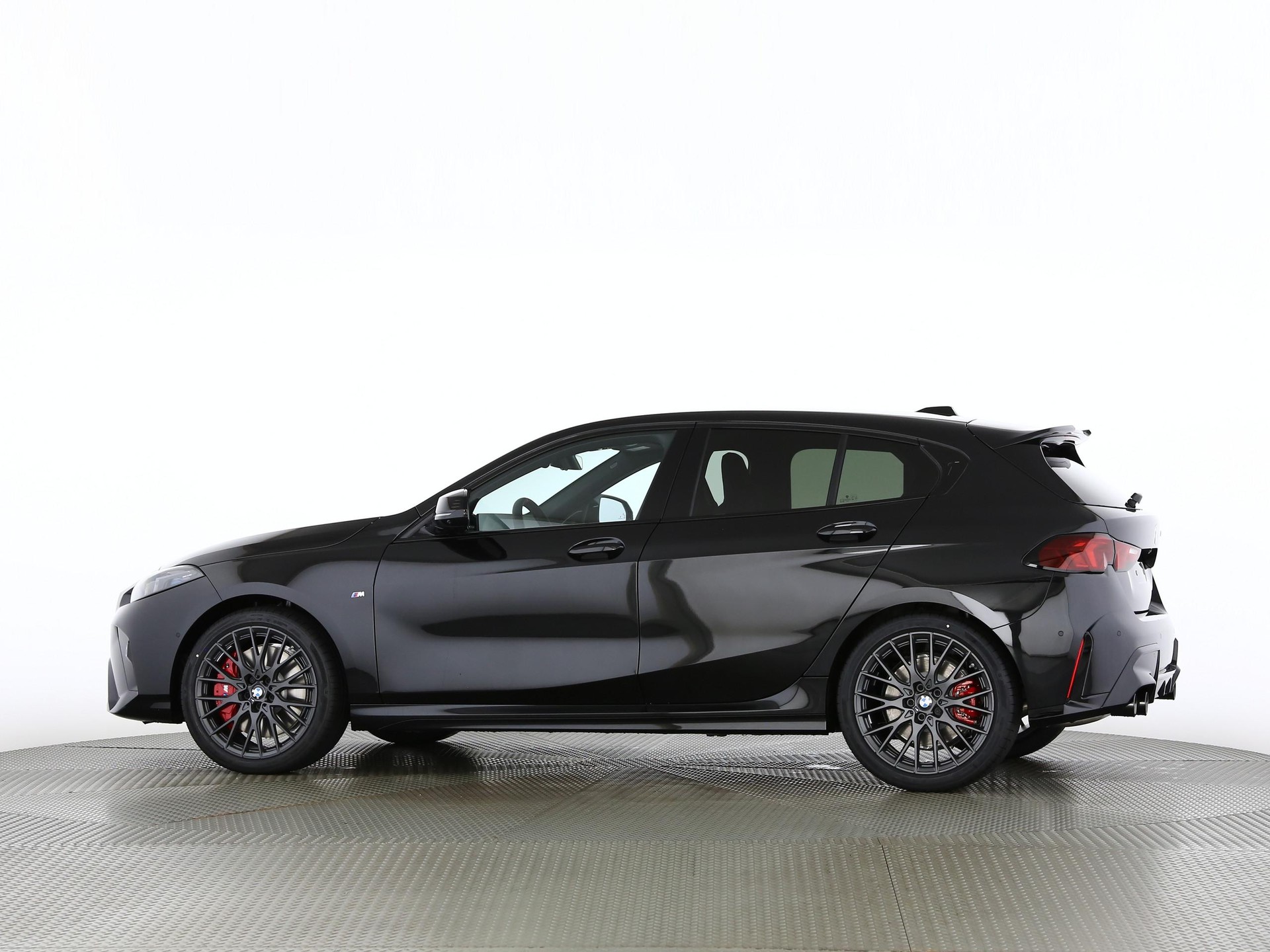 BMW M135i xDrive-image-12