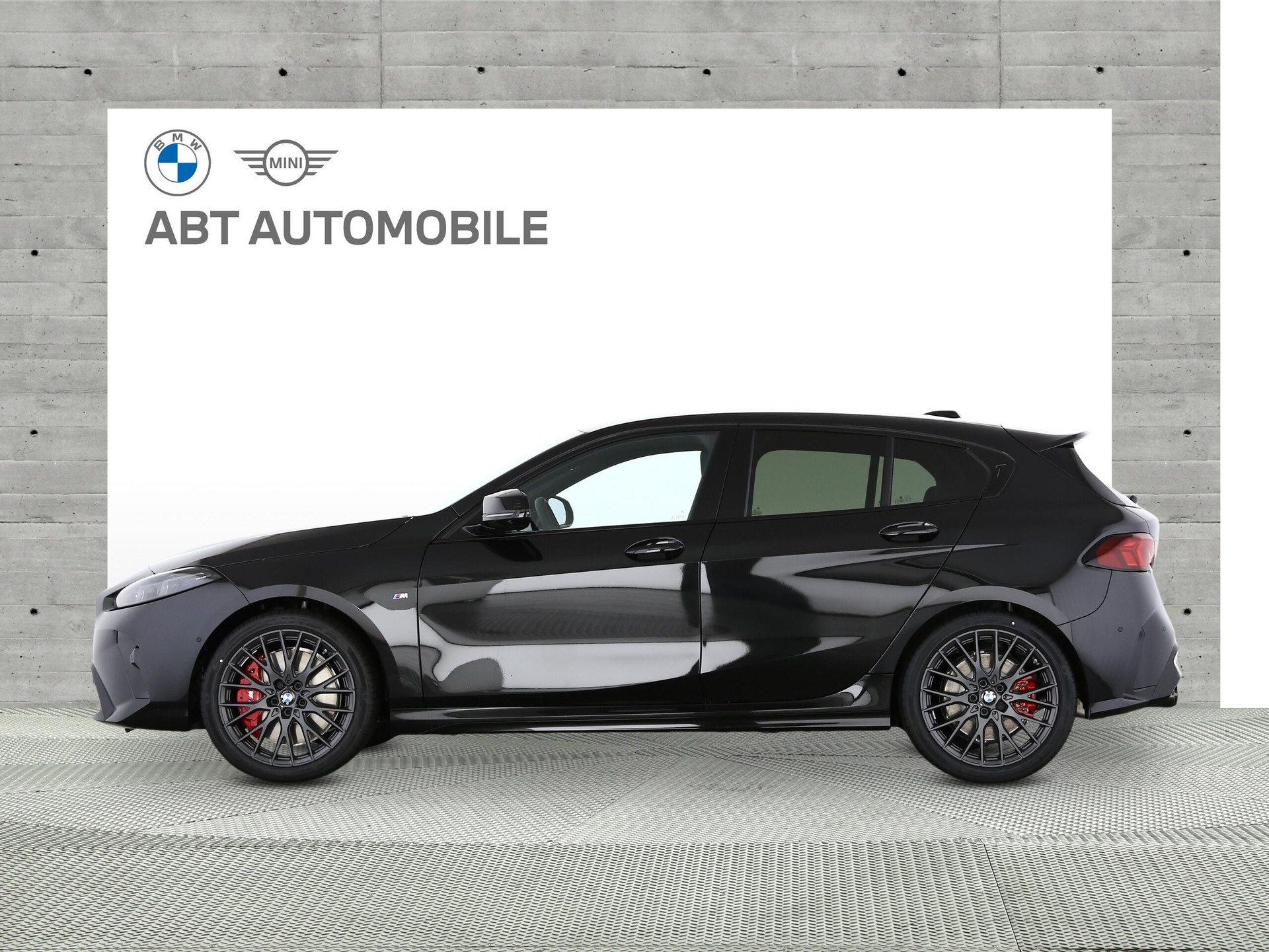 BMW M135i xDrive-image-1