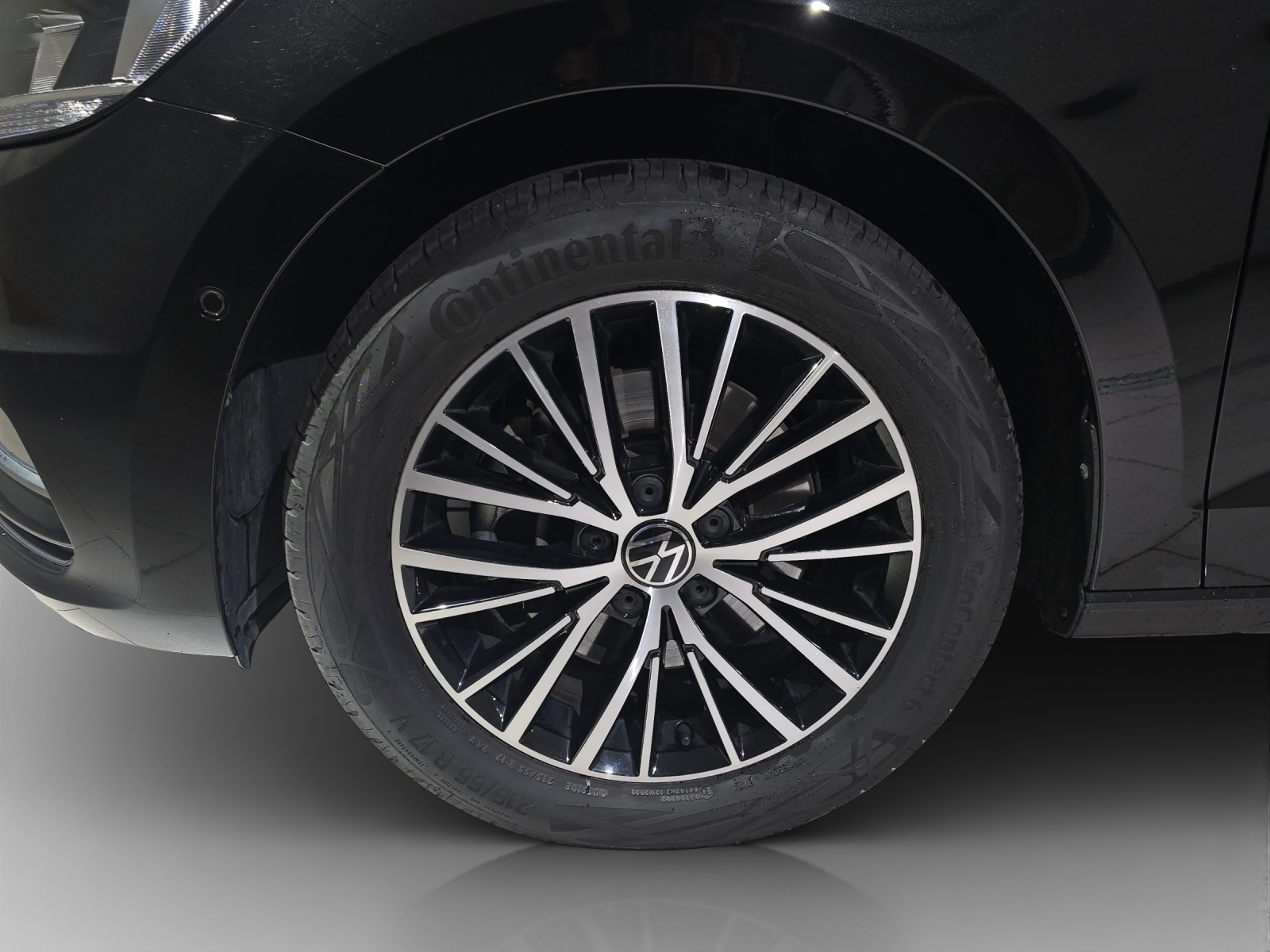 VW Touran 1.5 TSI EVO Highline DSG-image-15