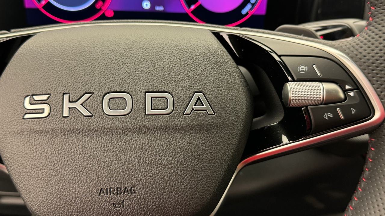 SKODA Kodiaq 2.0 TSI RS 4x4-image-9