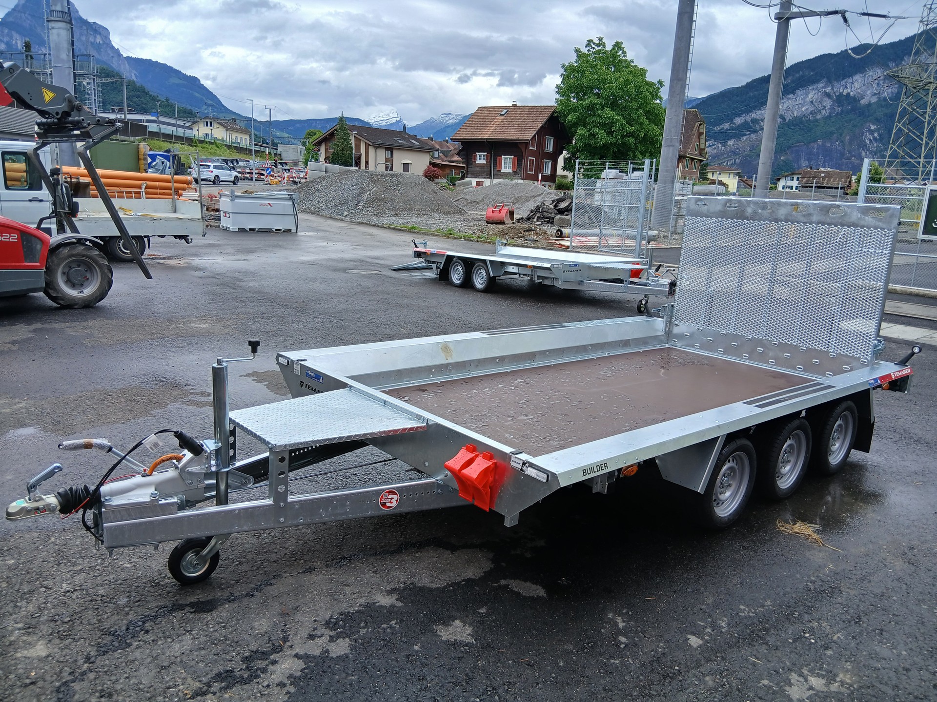 TEMARED BUILDER 3 4018/3 3'500kg Baumaschinentransporter ganze Rampe-image-1