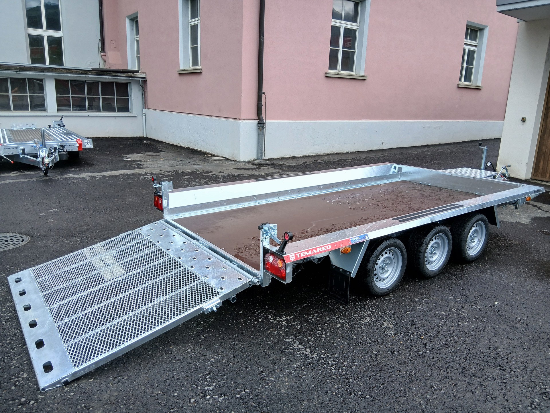 TEMARED BUILDER 3 4018/3 3'500kg Baumaschinentransporter ganze Rampe-image-2