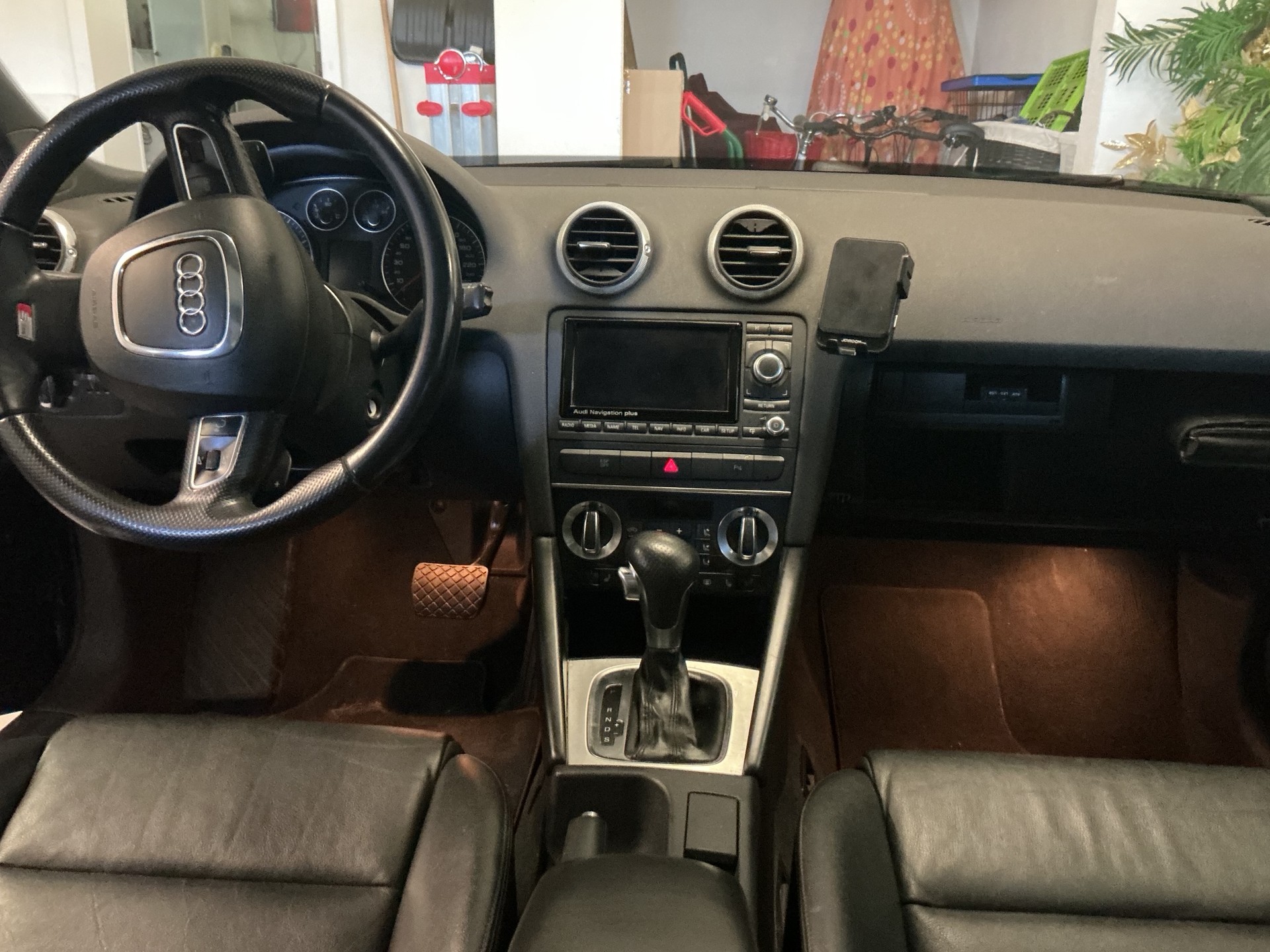 AUDI 2.0 16V T FSI Ambition q.S-Tr-image-4
