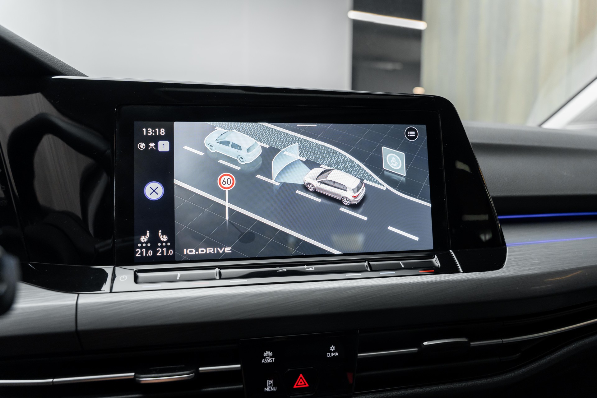 VW Golf 1.5 eTSI mHEV ACT Style DSG-image-16