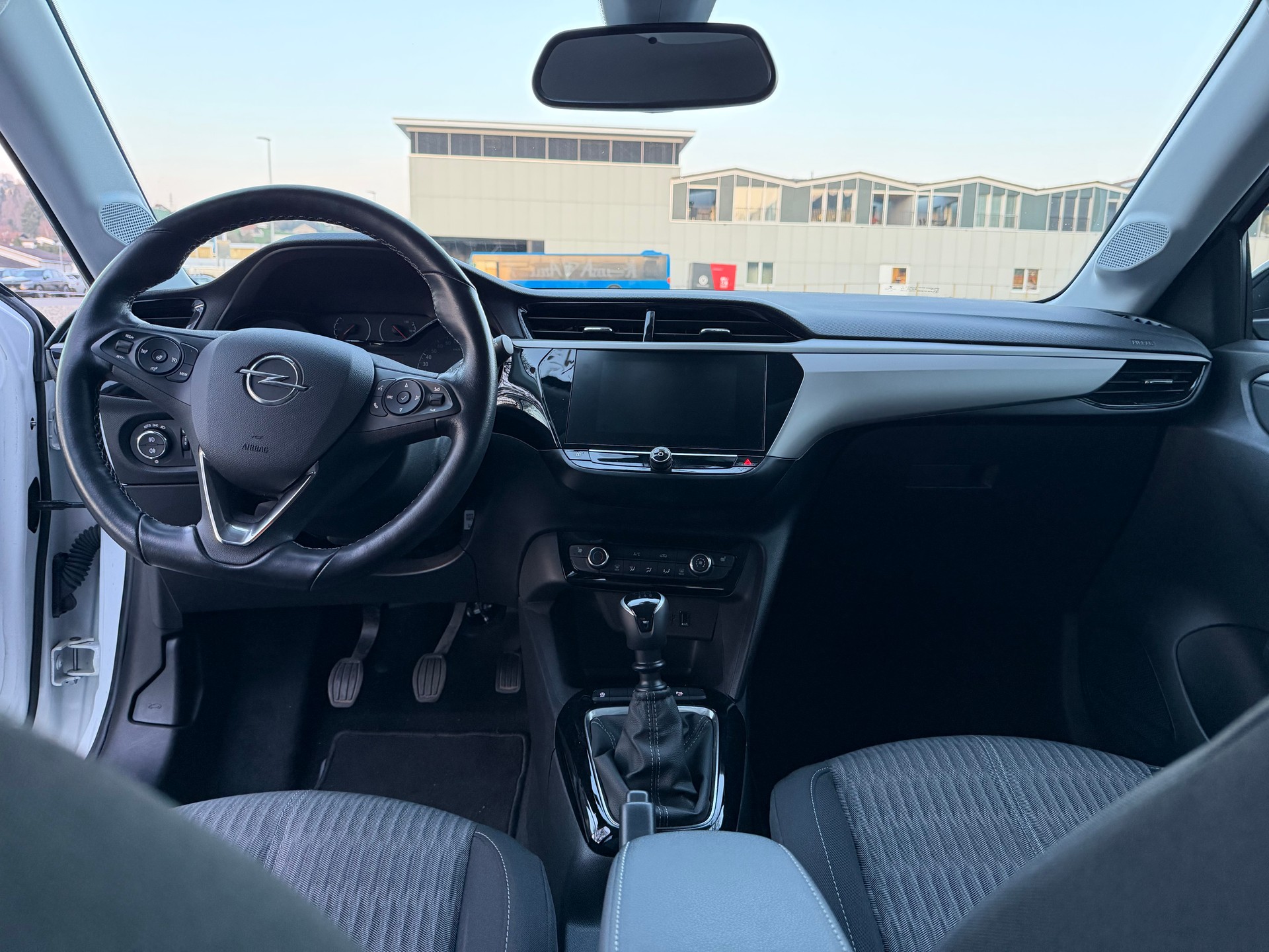 OPEL 1.2 T Edition-image-5