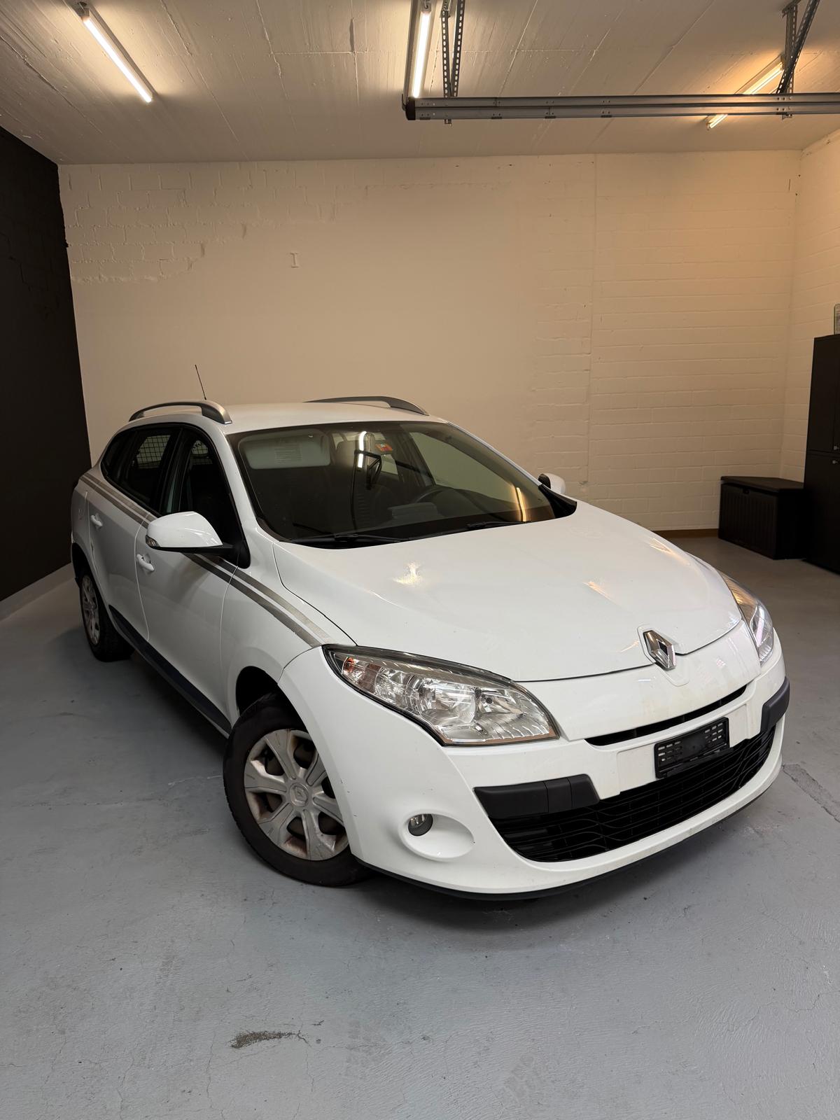 RENAULT Mégane Grandtour 1.5 dCi Dynamique ***CH-Fahrzeug***-image-0
