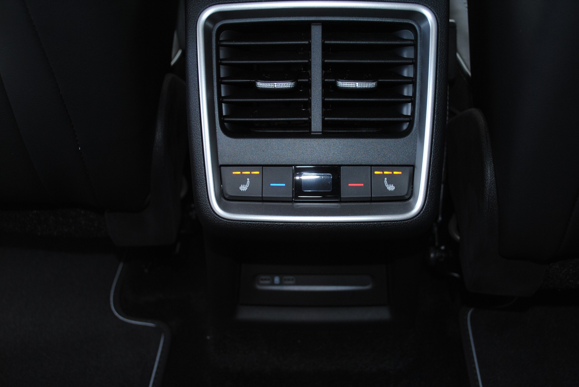 SKODA Enyaq 85x Sportline 4x4-image-18