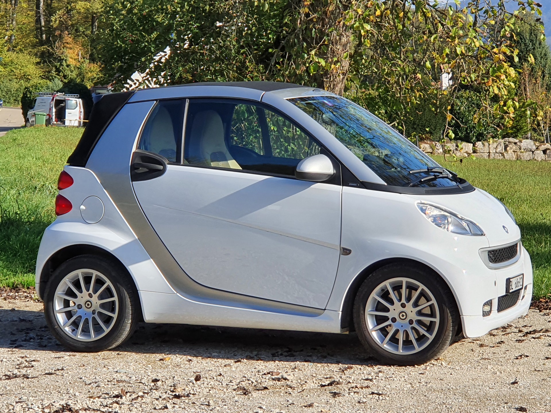 SMART 451 MhD Cabrio-image-0