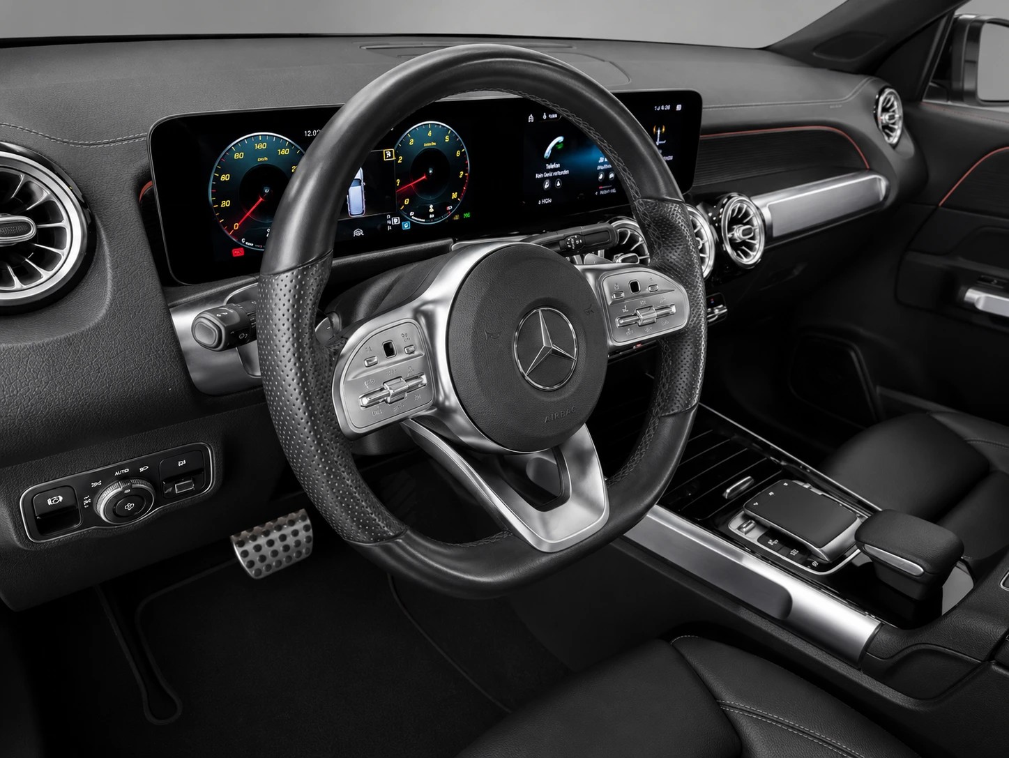 MERCEDES-BENZ GLB 250 AMG Line 4matic * CH FAHRZEUG * AHK * 7 Plätzer *-image-5