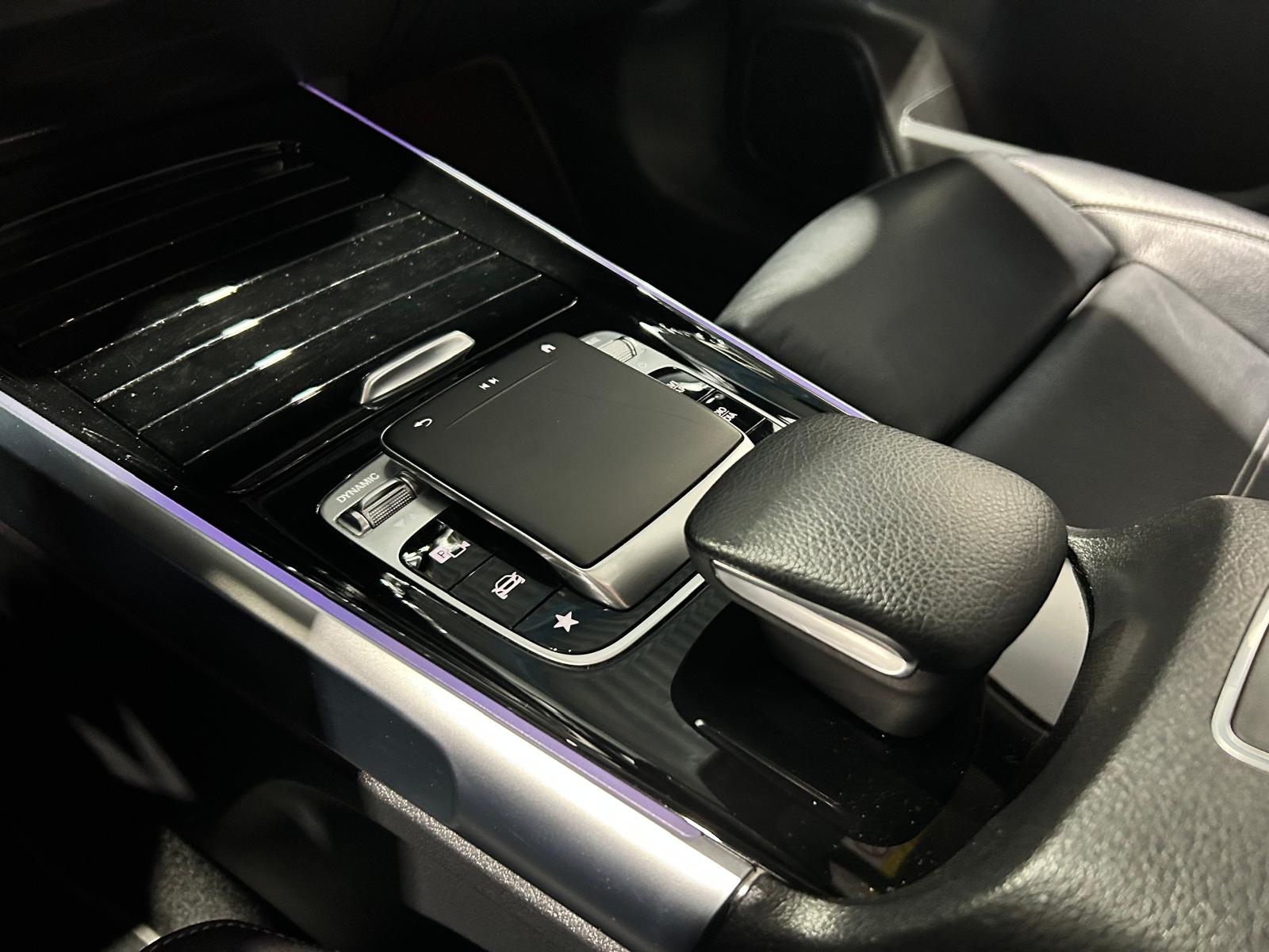 MERCEDES-BENZ GLB 250 AMG Line 4matic * CH FAHRZEUG * AHK * 7 Plätzer *-image-13