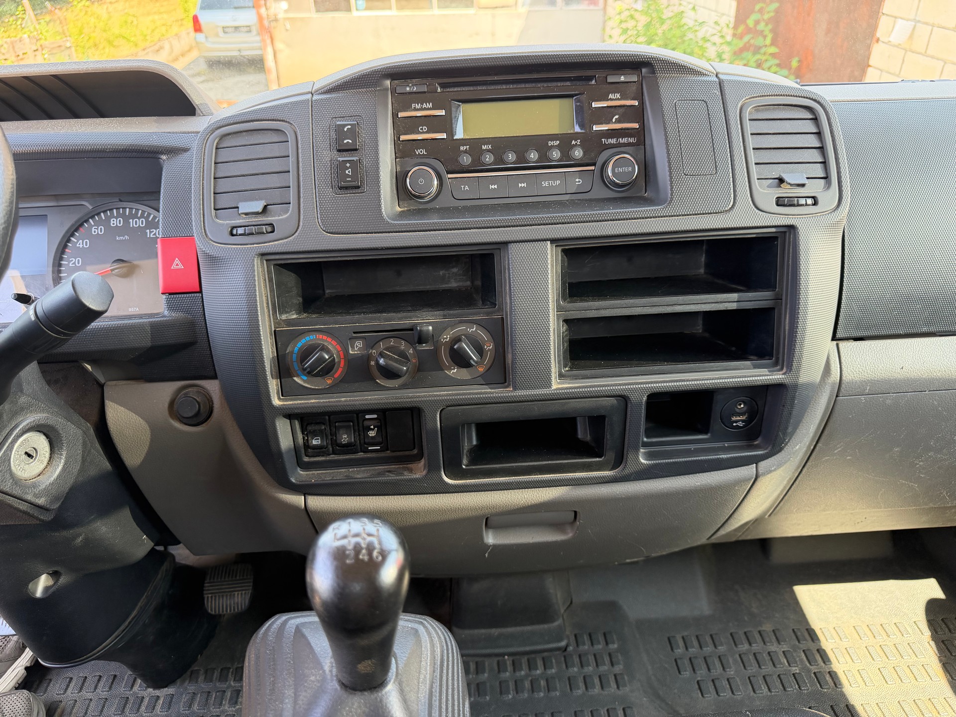 NISSAN NT400 Cabstar 35.14 L2 PRO-image-7