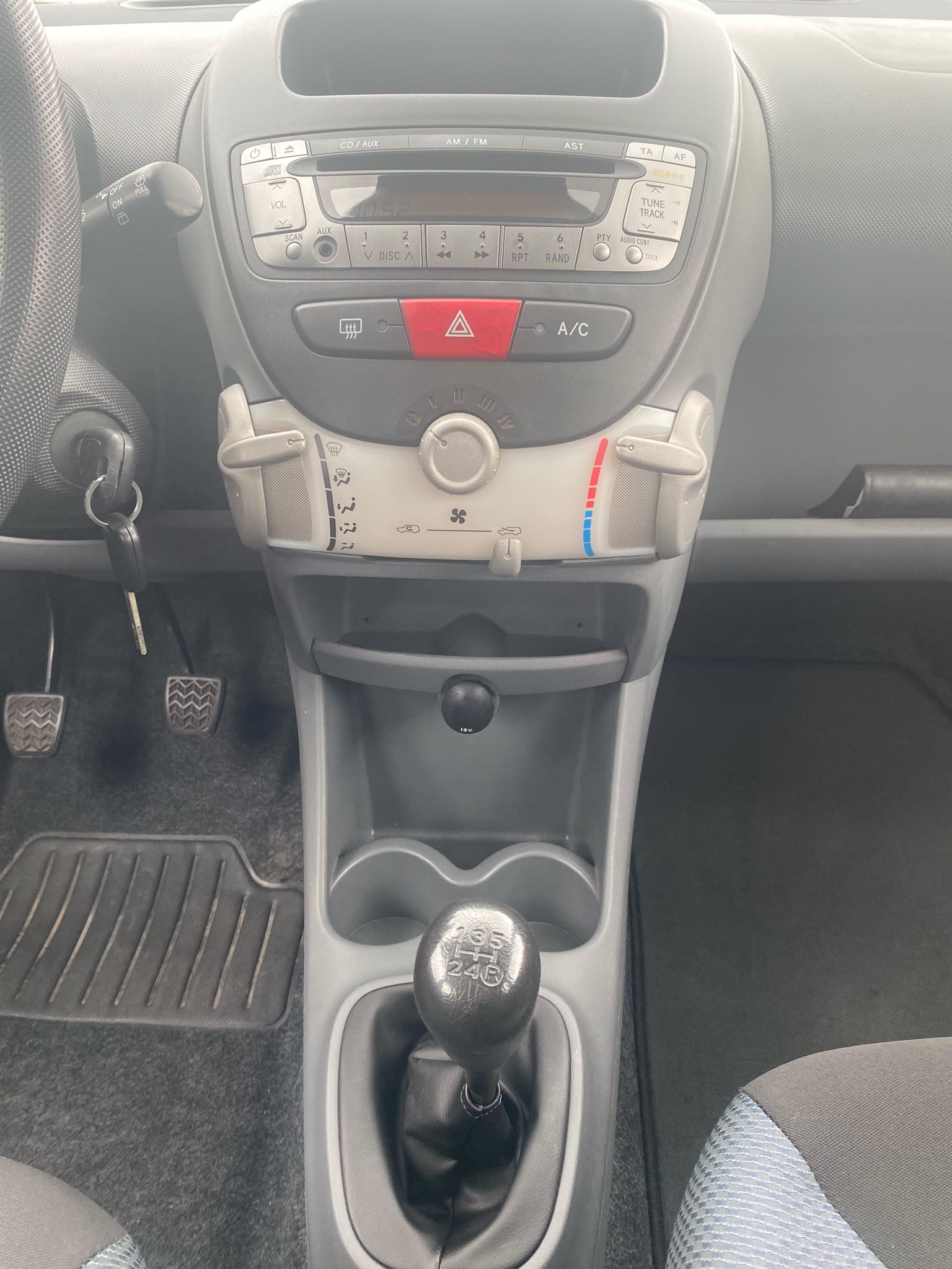 TOYOTA Aygo 1.0-image-7