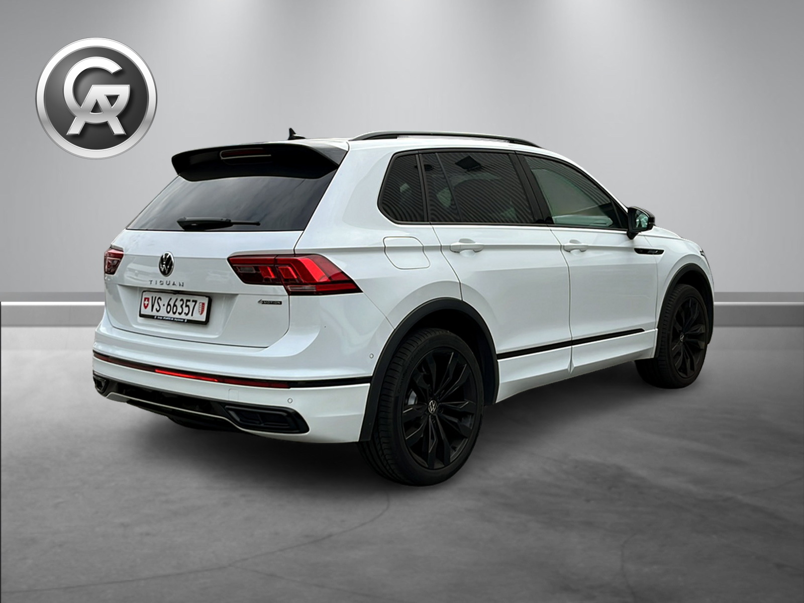 VW Tiguan 2.0TSI R-Line 4Motion DSG-image-1