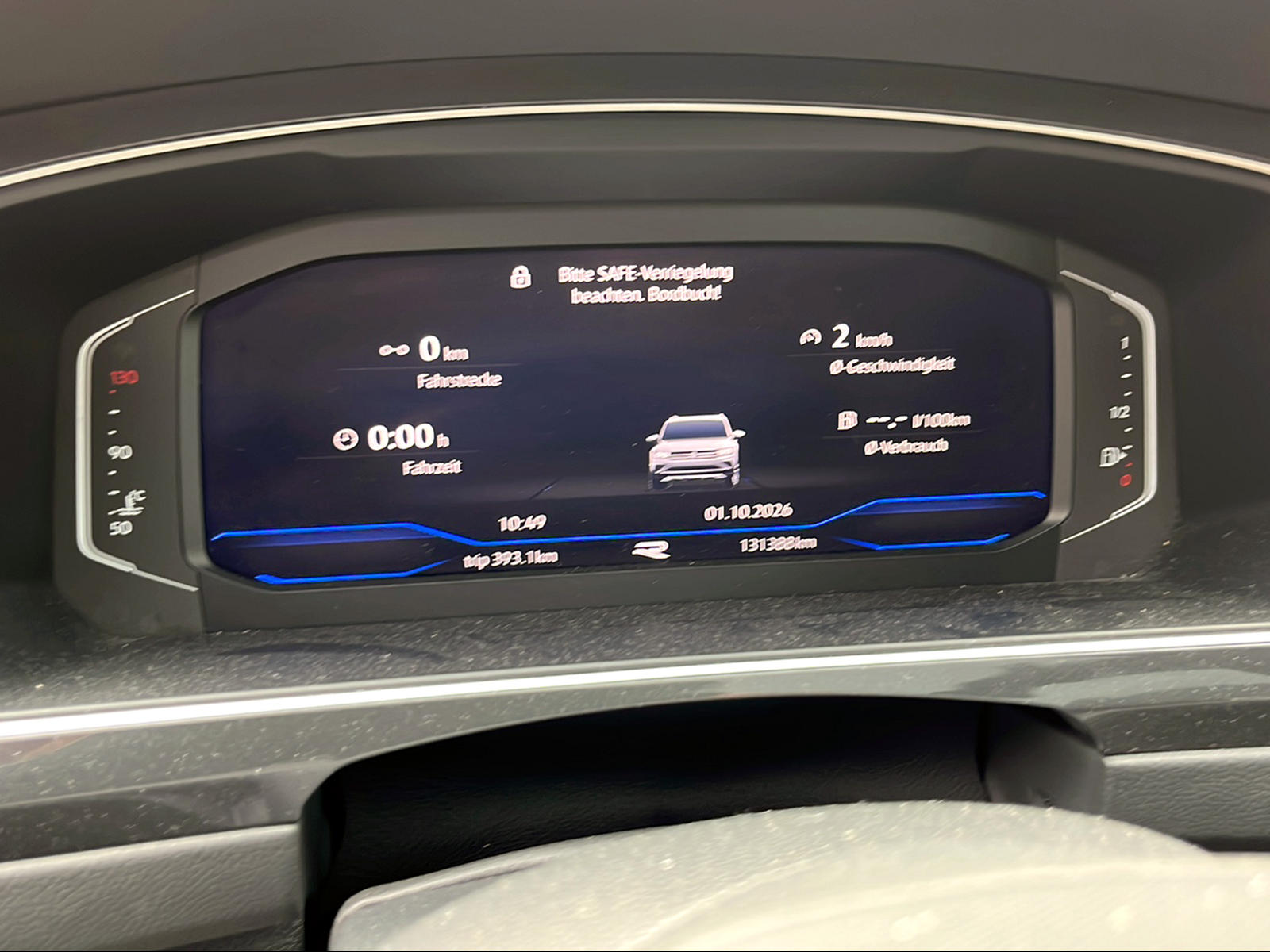 VW Tiguan 2.0TSI R-Line 4Motion DSG-image-3