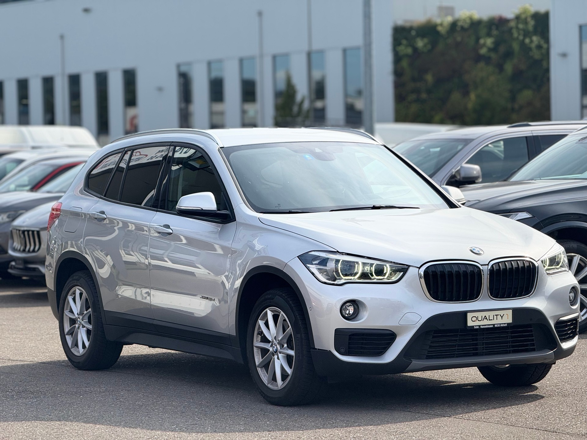 BMW X1 xDrive 18d Sport Line Steptronic-image-0