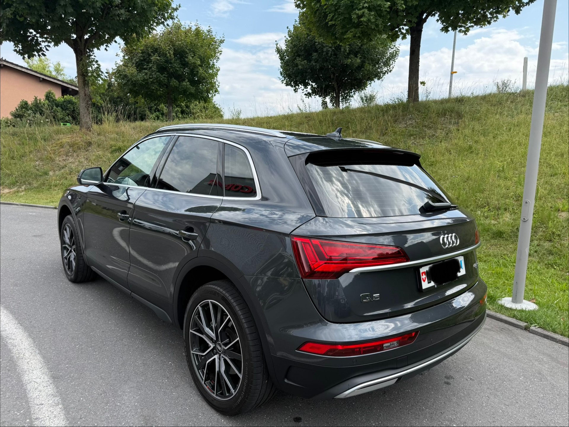 AUDI 2.0 40 TDI S Line quattro S-Tronic-image-2