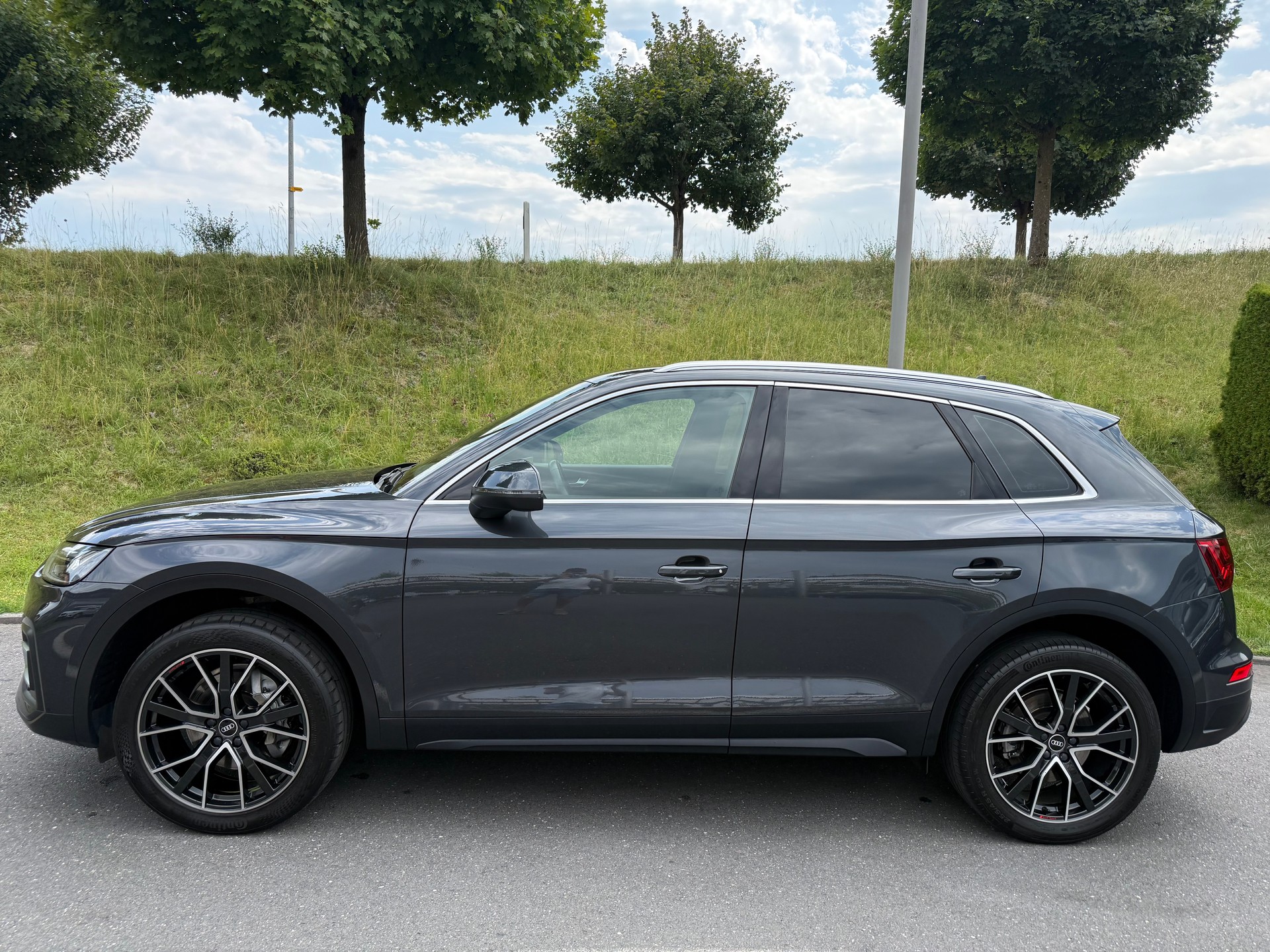 AUDI 2.0 40 TDI S Line quattro S-Tronic-image-1