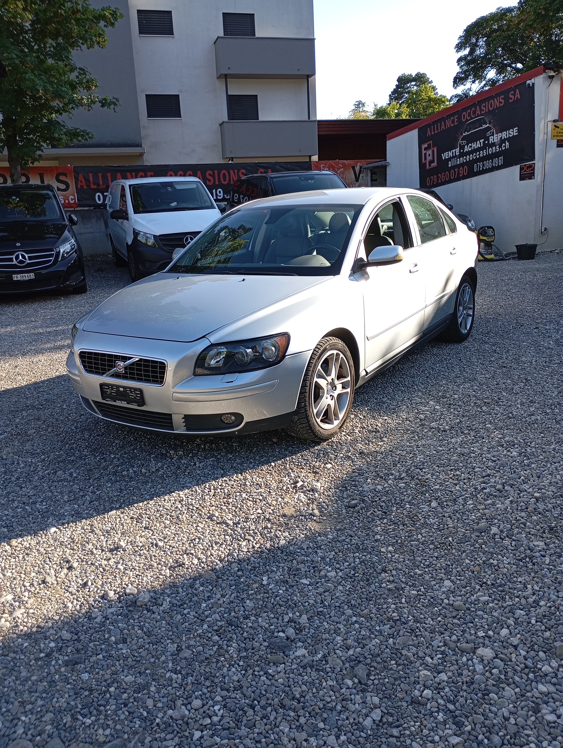 VOLVO S40 T5 Kinetic-image-0