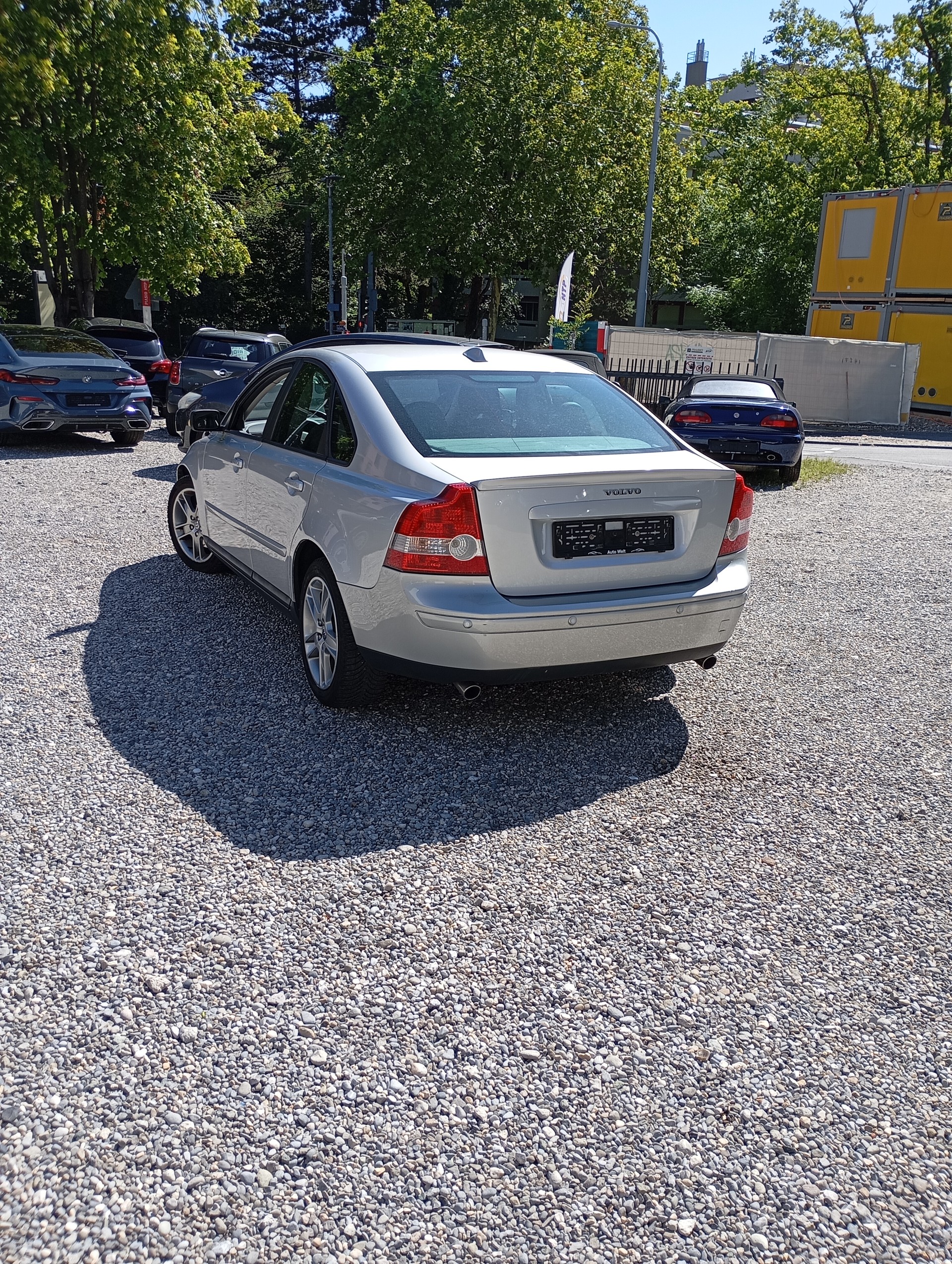 VOLVO S40 T5 Kinetic-image-1