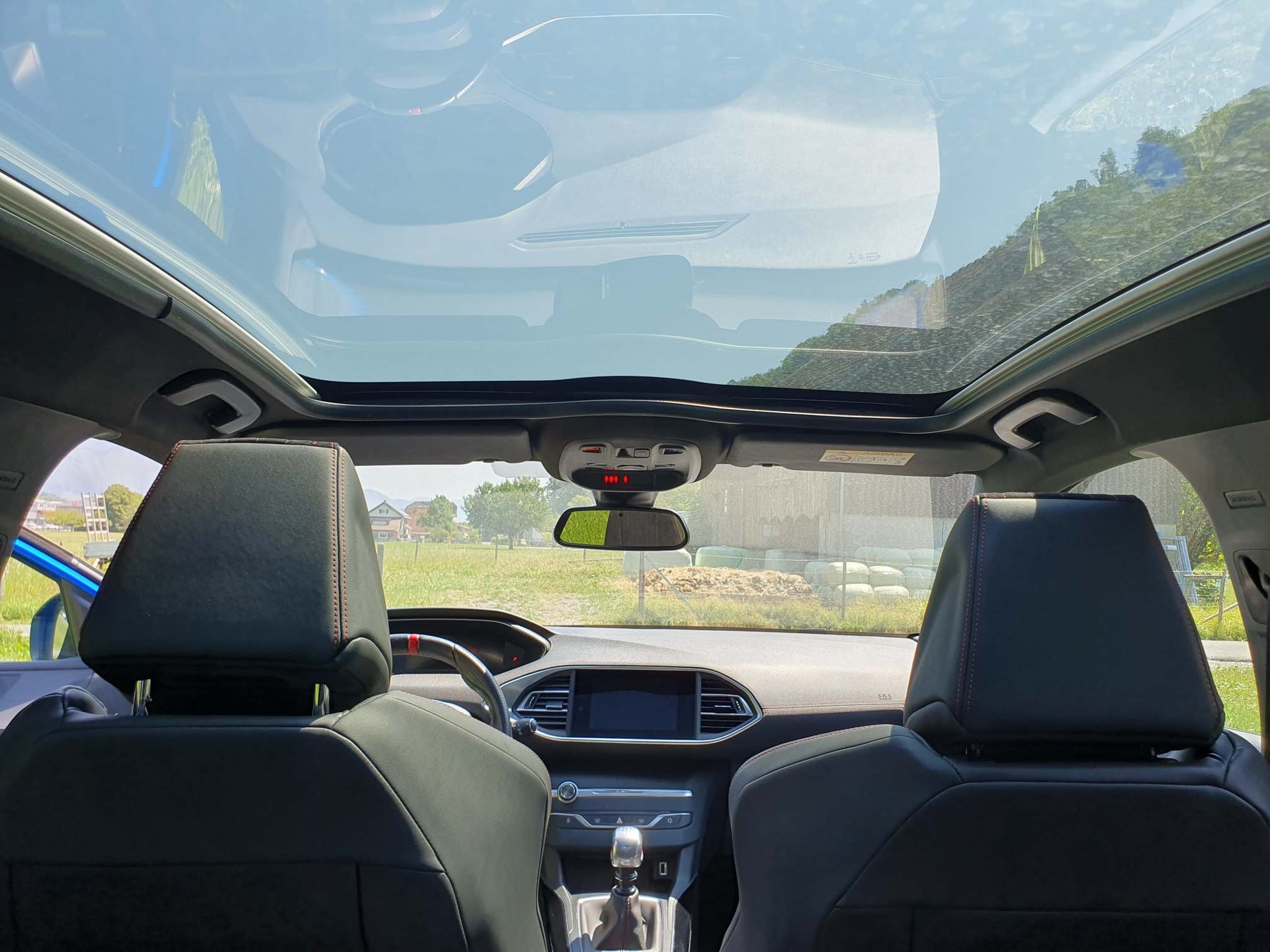PEUGEOT 308 1.6 PureTech GTi S/S 262 PS-image-12