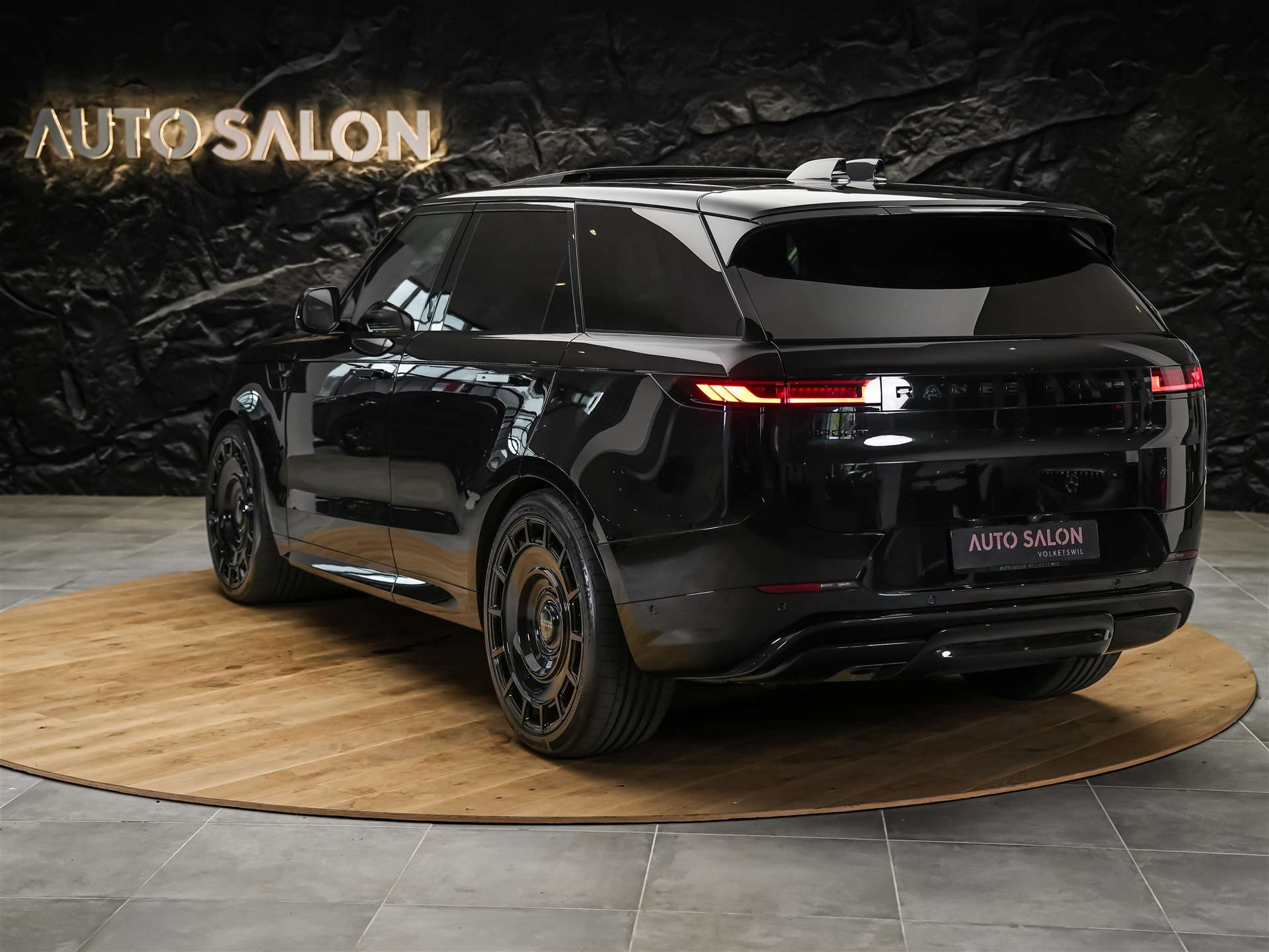 LAND ROVER Range Rover Sport 3.0 I6 300 SE Dynamic *24" Felgen*Panorama*Sitzlüftung*Head-Up*360° Kamera*-image-2