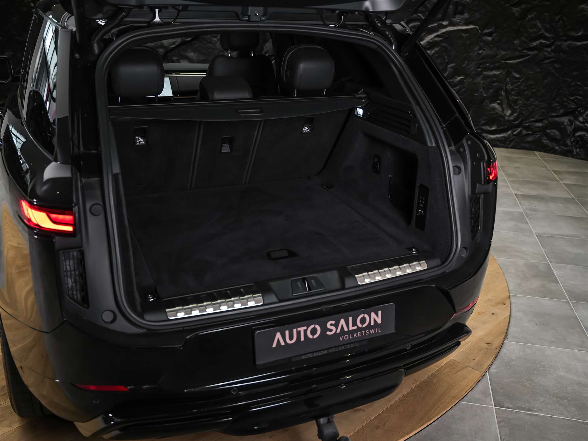LAND ROVER Range Rover Sport 3.0 I6 300 SE Dynamic *24" Felgen*Panorama*Sitzlüftung*Head-Up*360° Kamera*-image-43